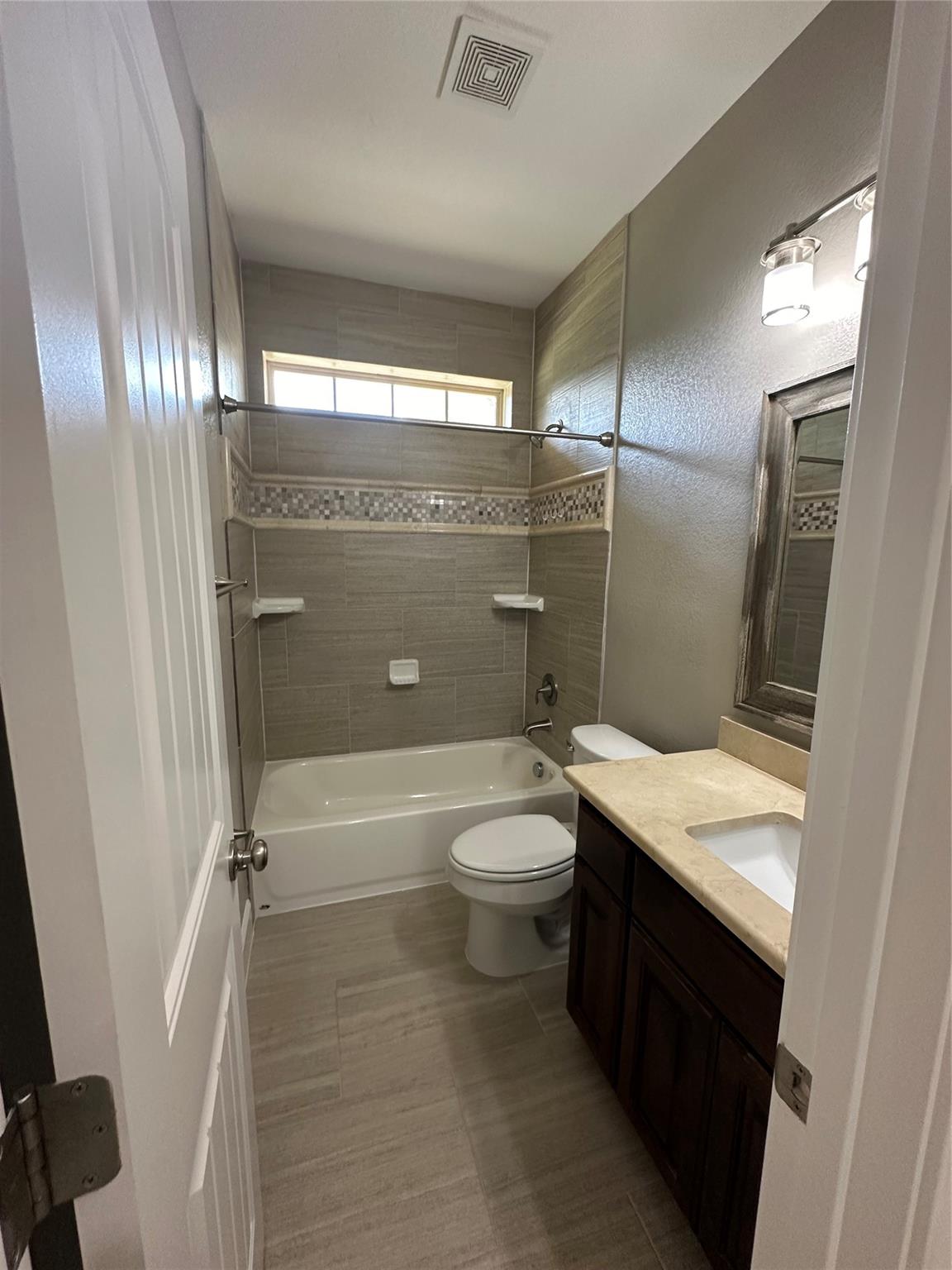 126 Scarlet Harts Ln Property Photo 13