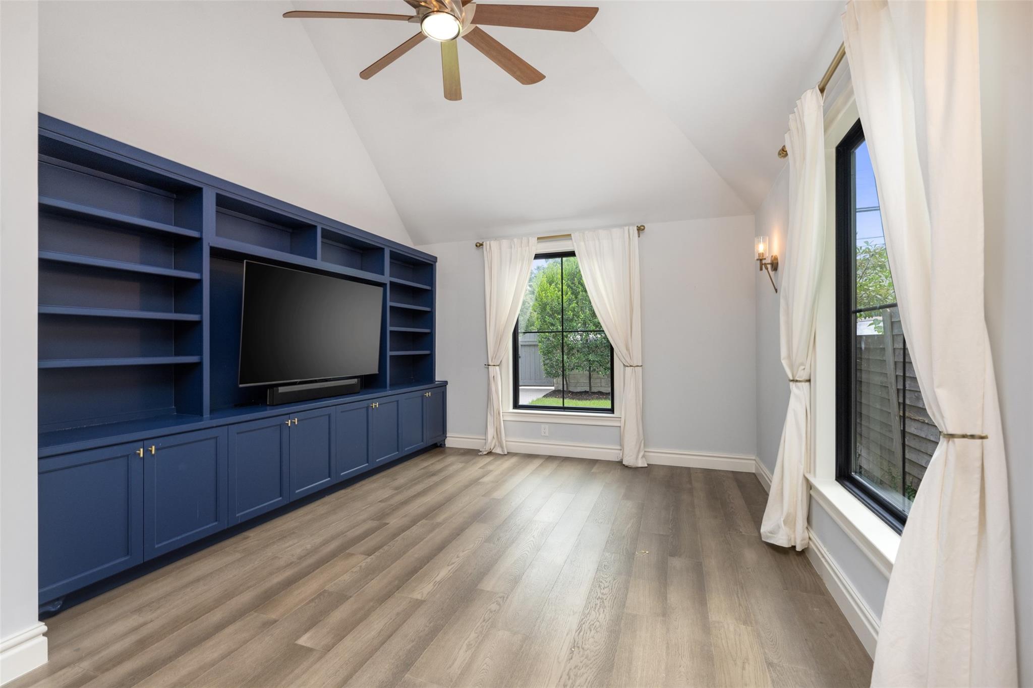 1012 Woodland Ave Property Photo 15