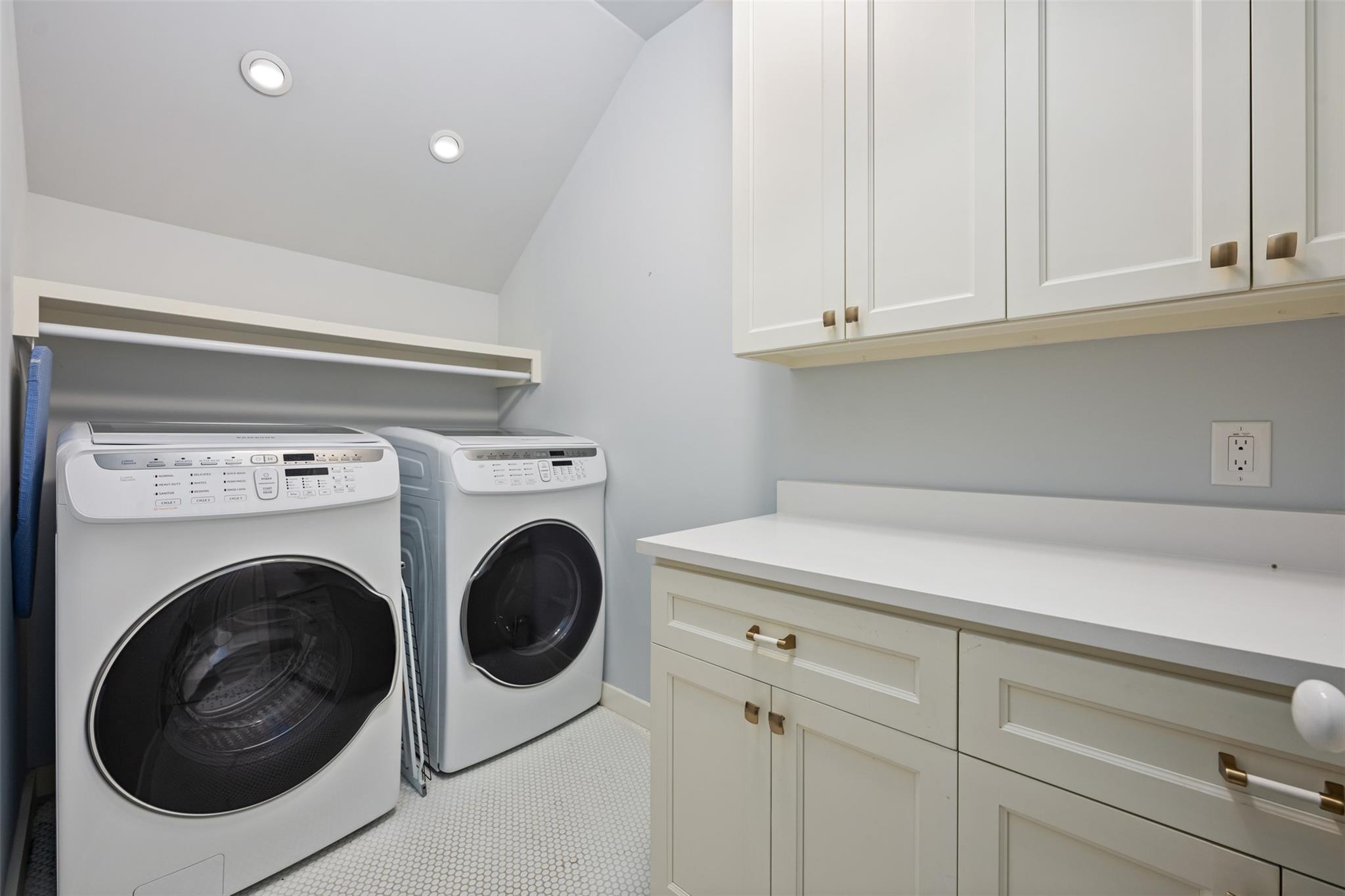 1012 Woodland Ave Property Photo 32
