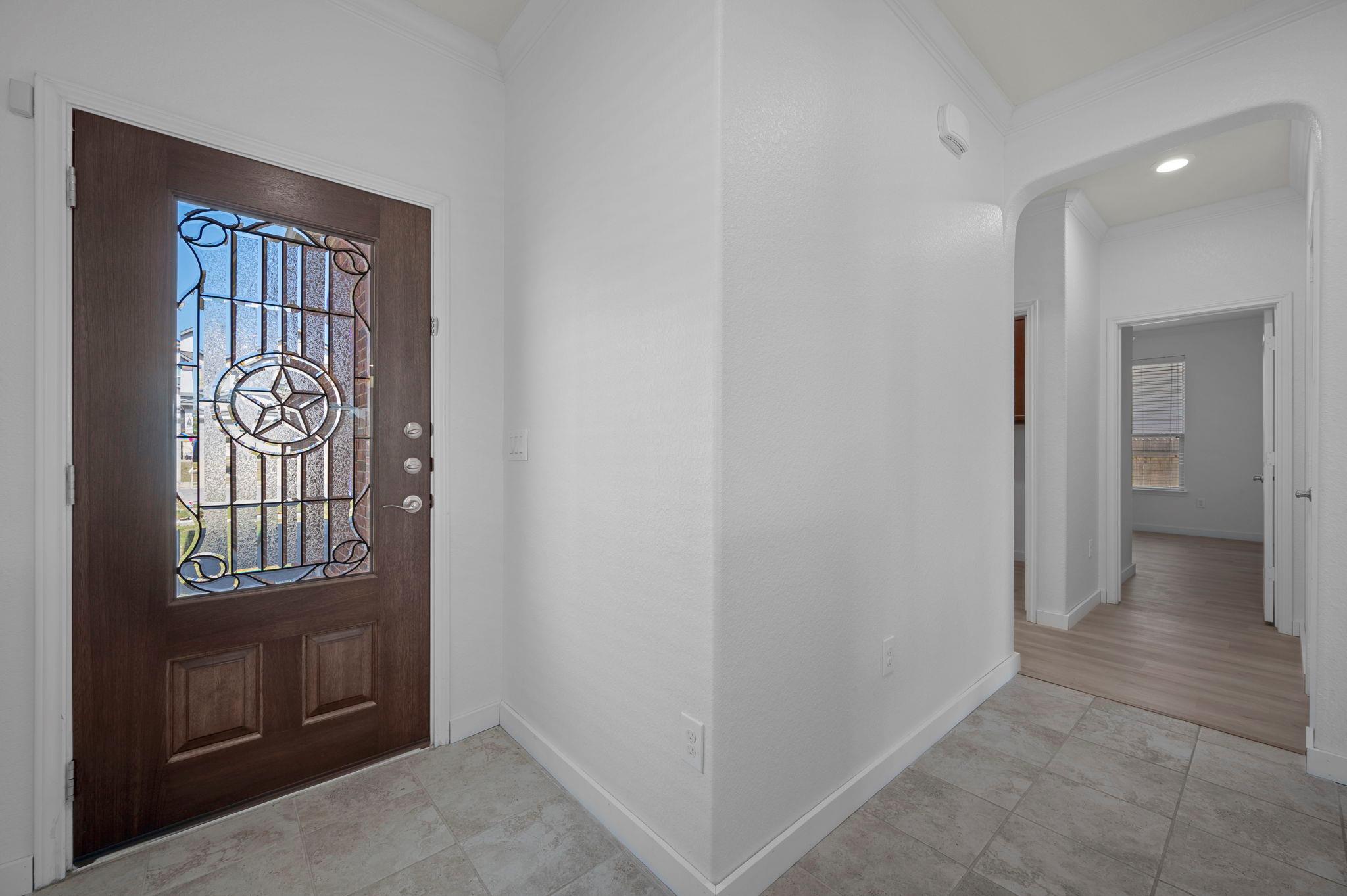 709 Screech Owl Dr Property Photo 2