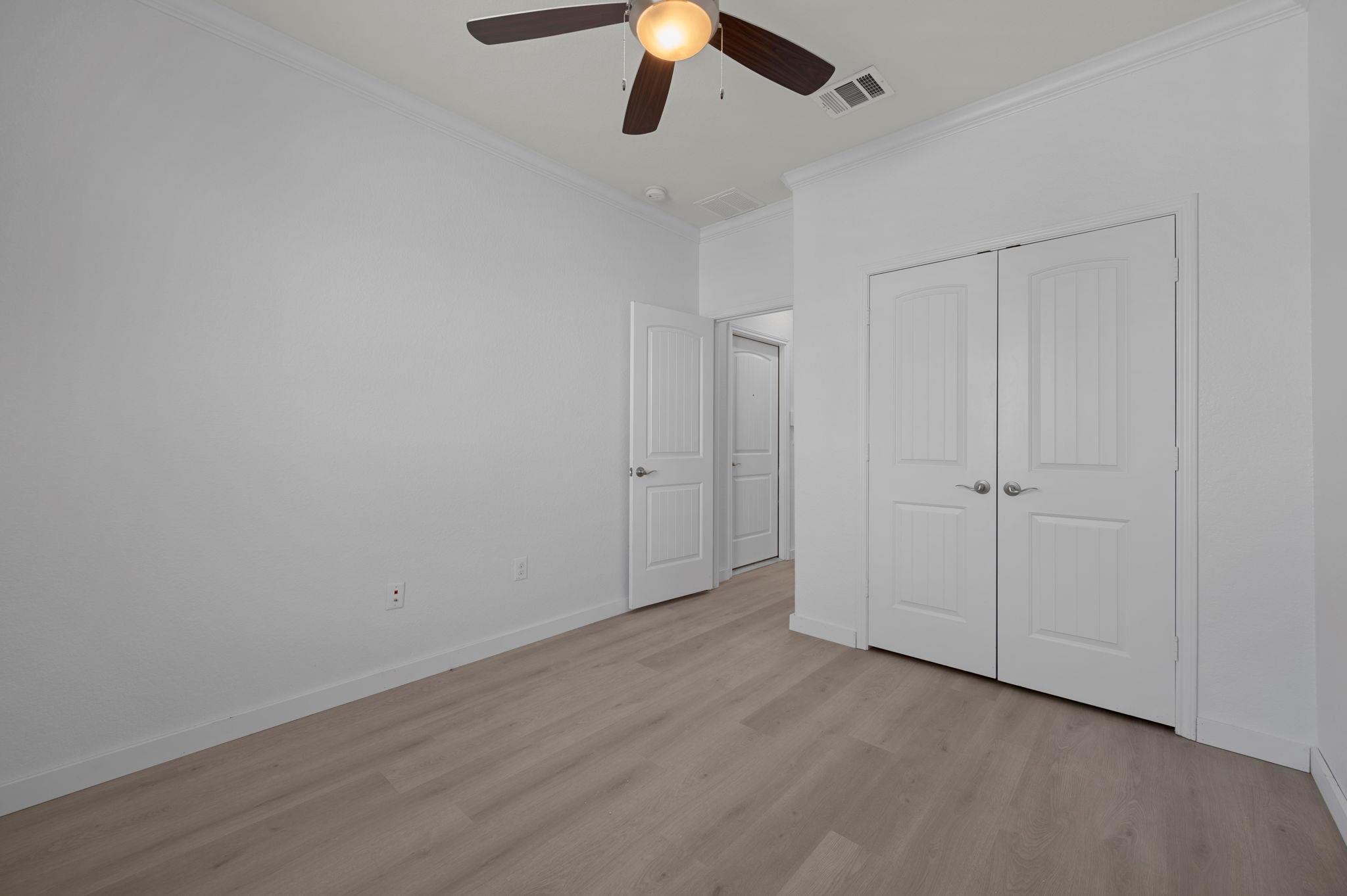 709 Screech Owl Dr Property Photo 17