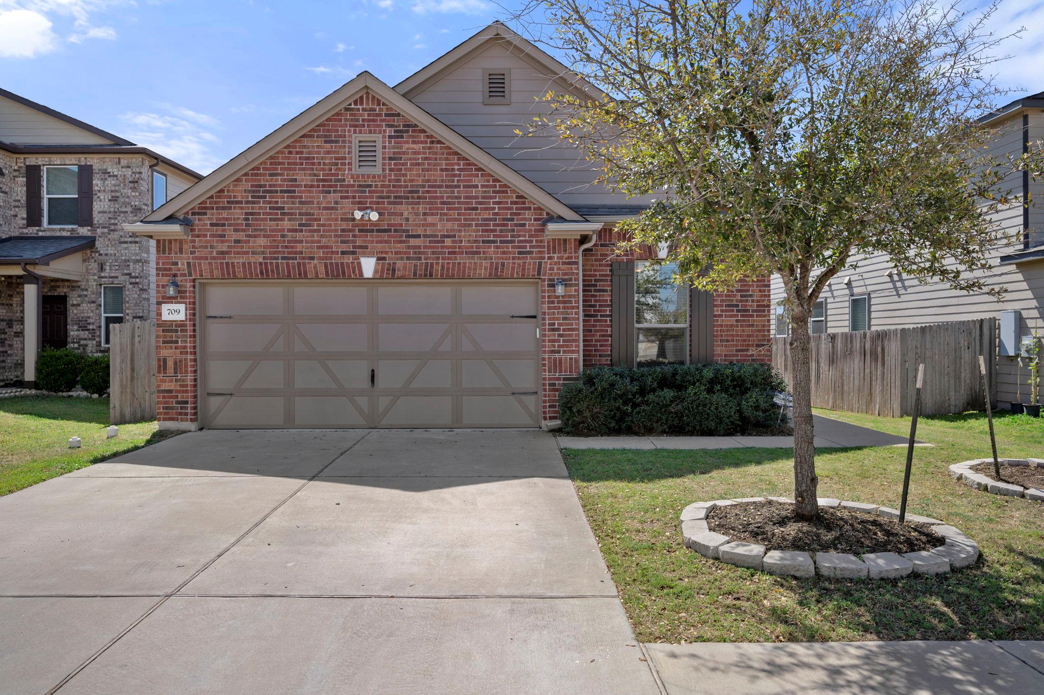 709 Screech Owl Dr Property Photo 22