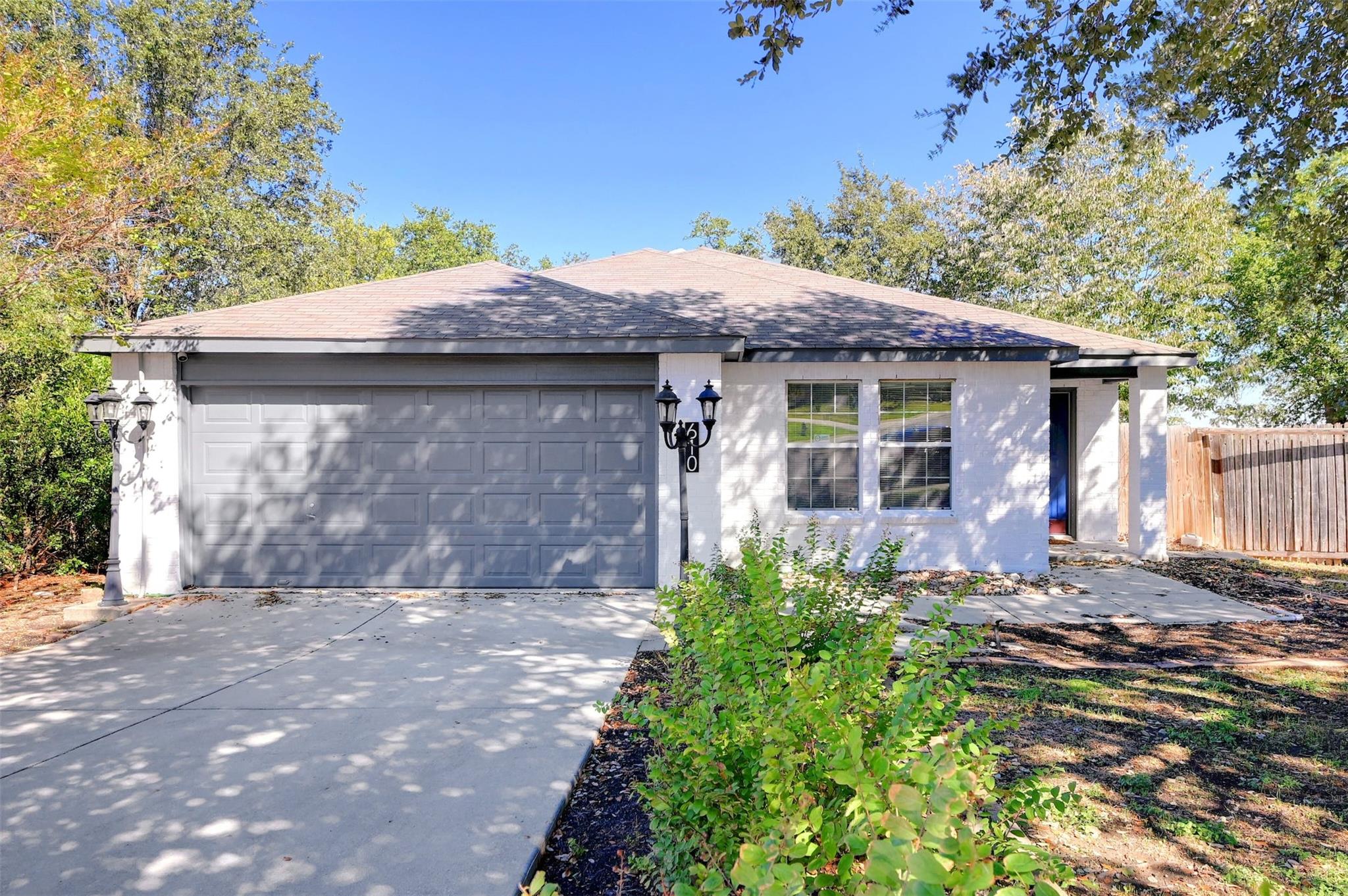 610 Duke Bnd Property Photo 1
