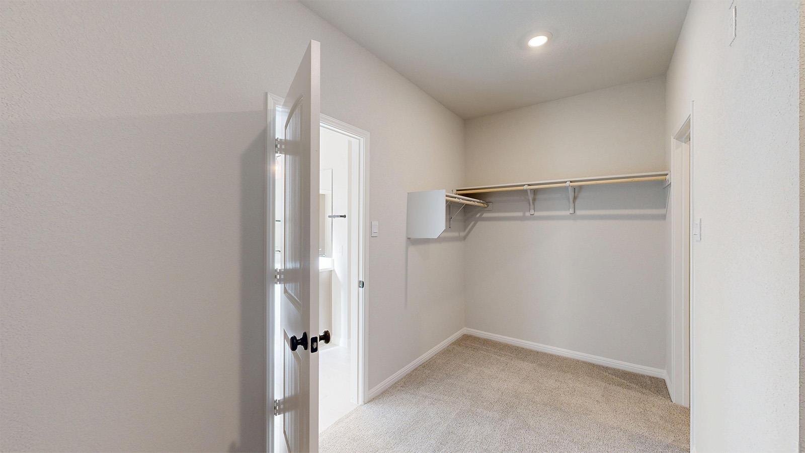 15132 Planeview Dr Property Photo 13