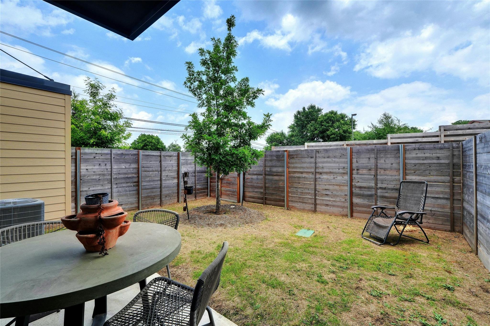 4901 Springdale Rd 102 Property Photo 28