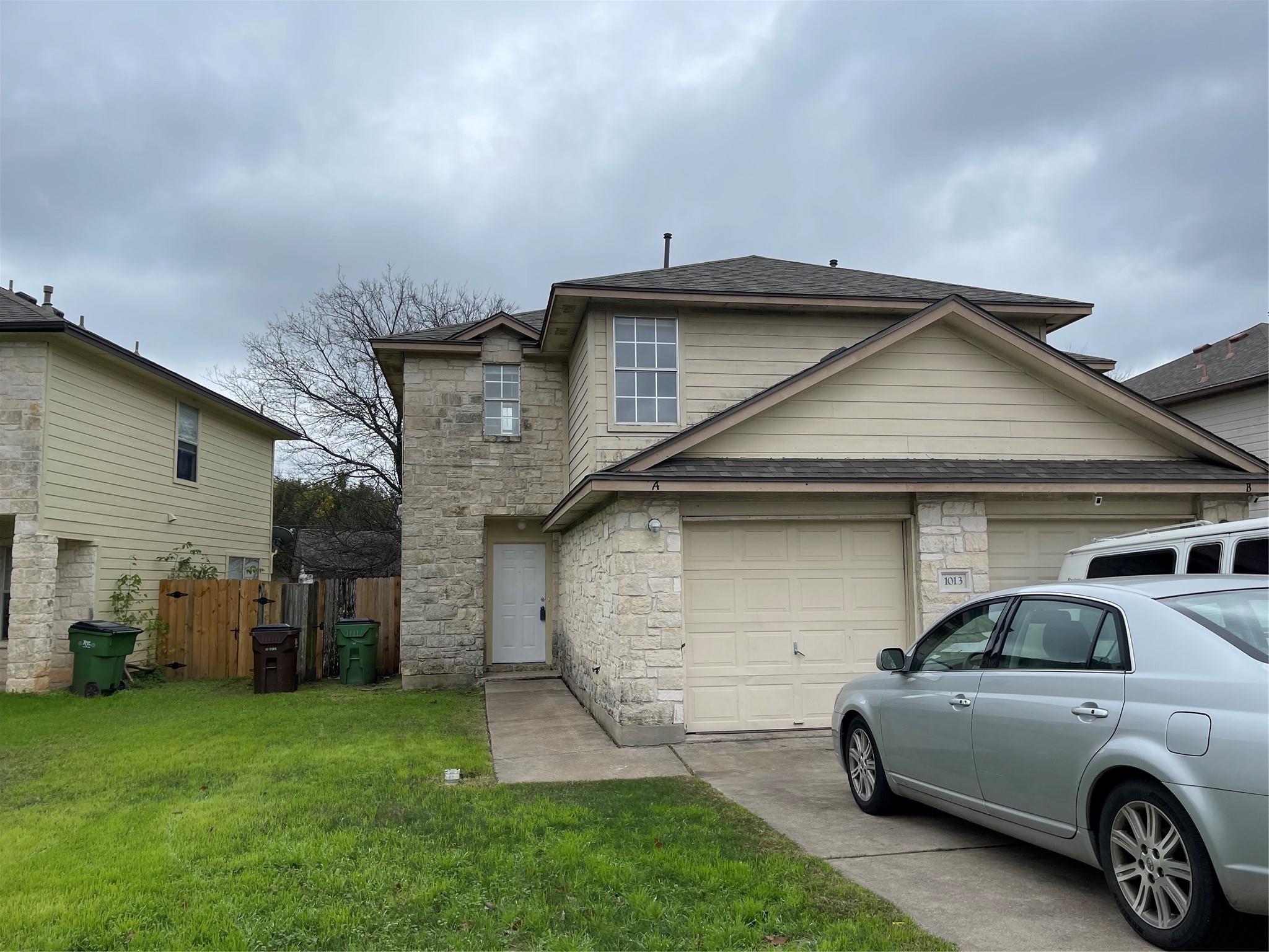 1013 Christopher St #a Property Photo 1
