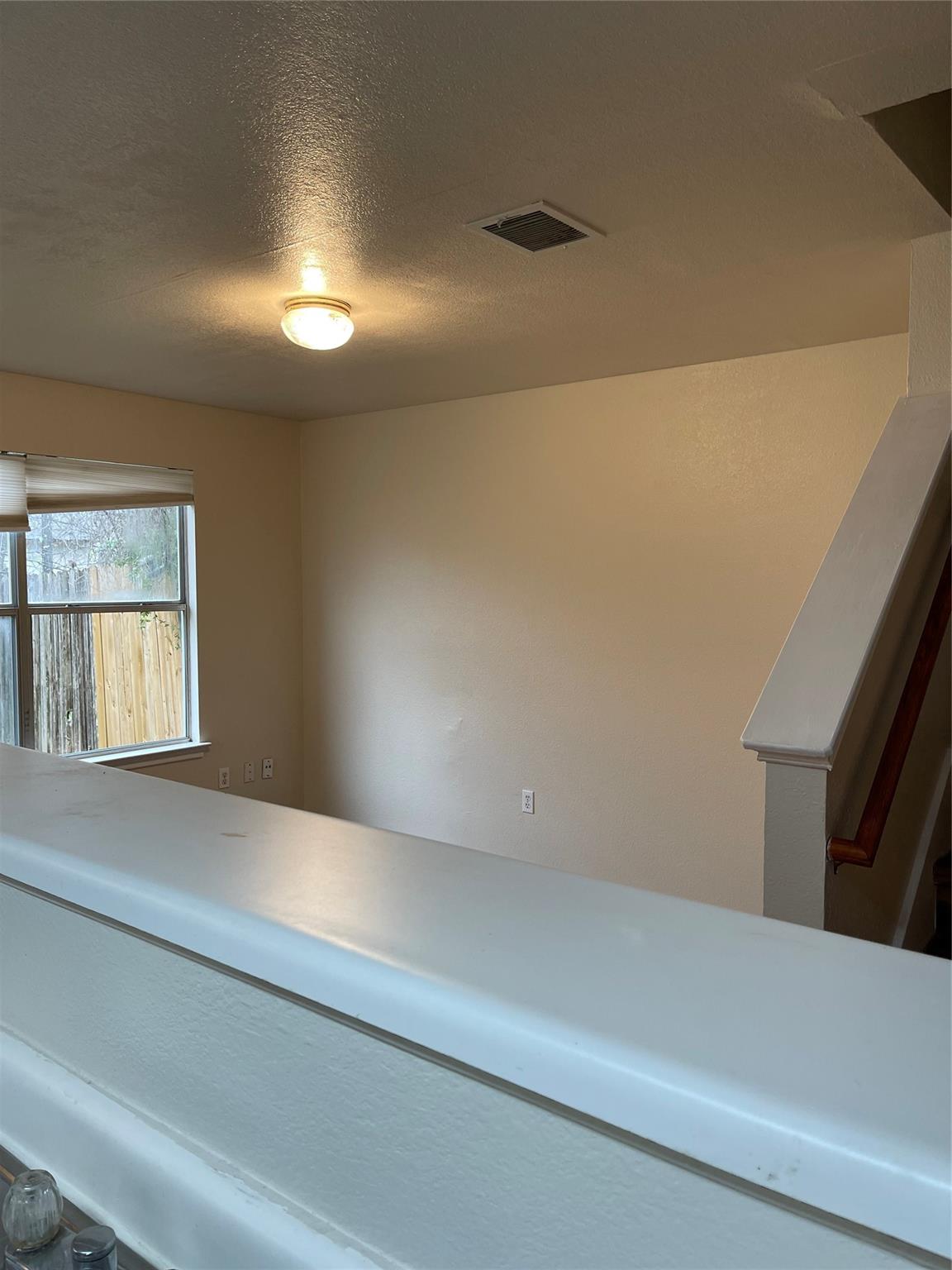 1013 Christopher St #a Property Photo 9