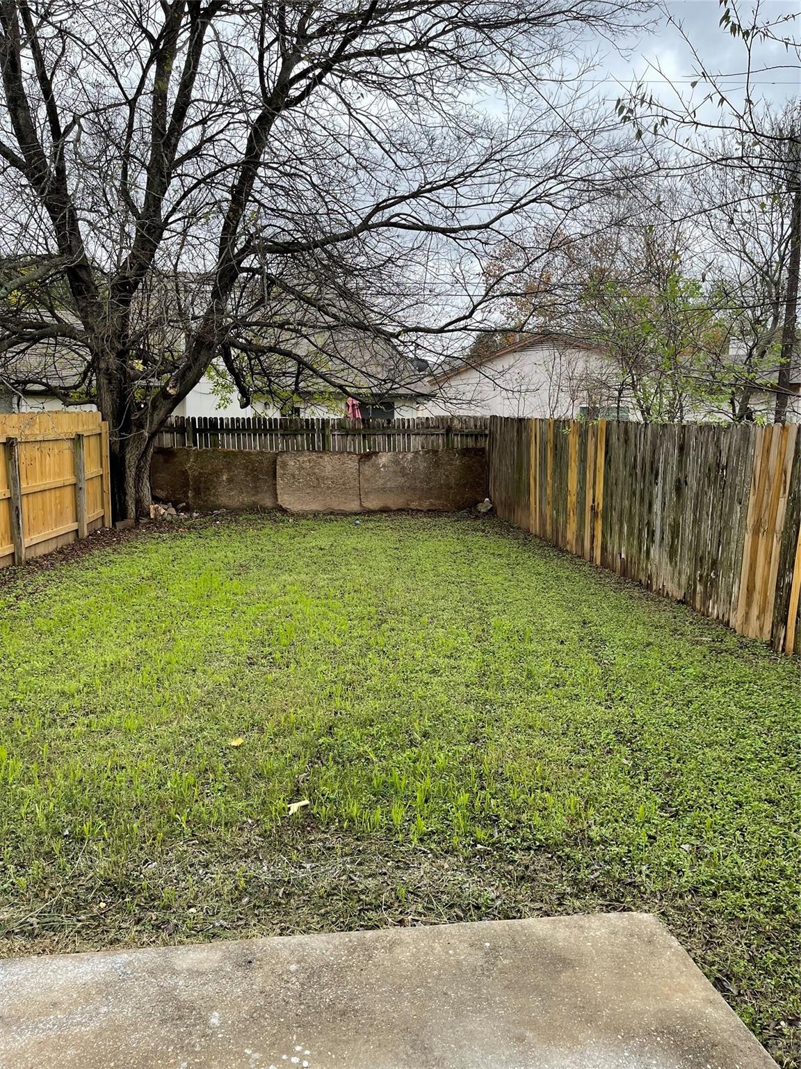 1013 Christopher St #a Property Photo 15