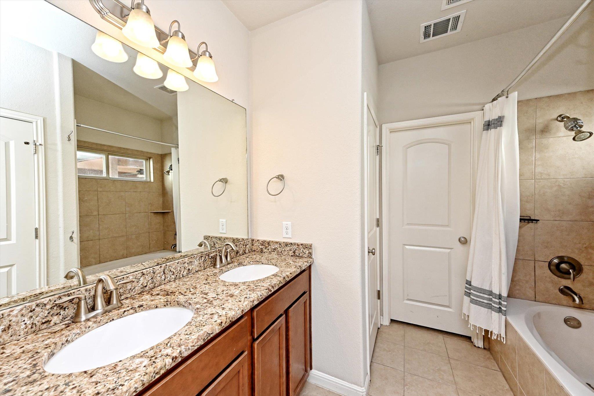 7337 Menchaca Rd #32 Property Photo 18