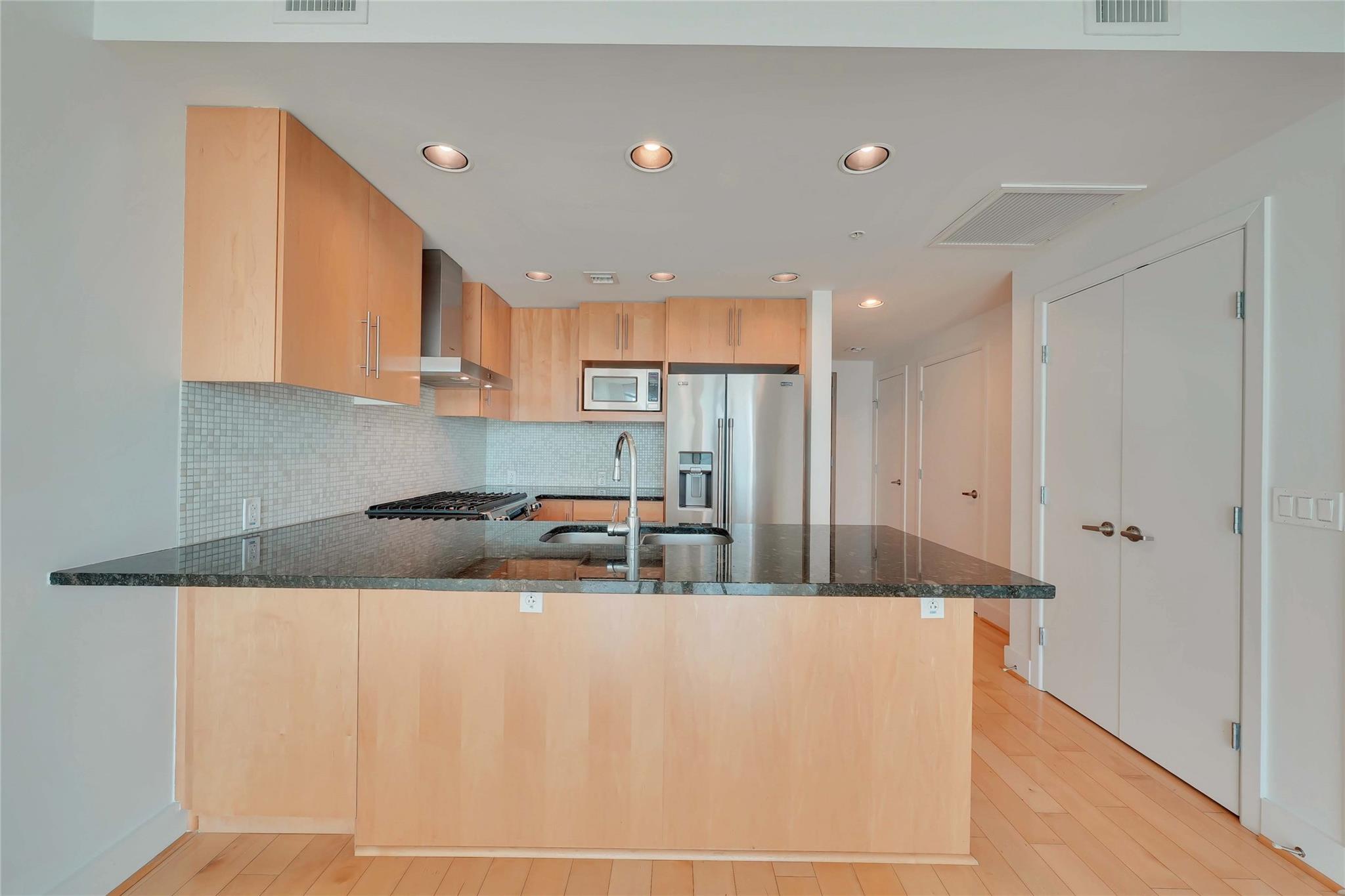 300 Bowie St #1502 Property Photo 5