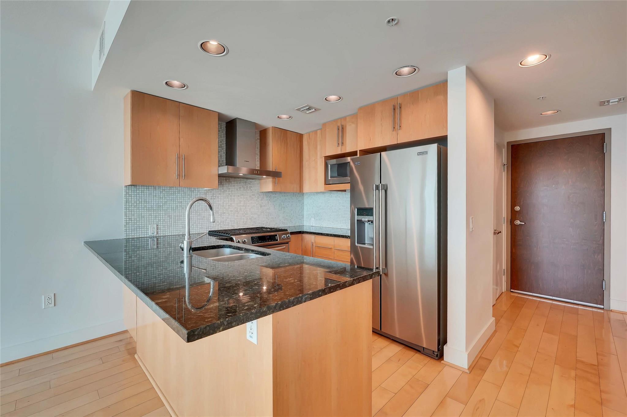 300 Bowie St #1502 Property Photo 7