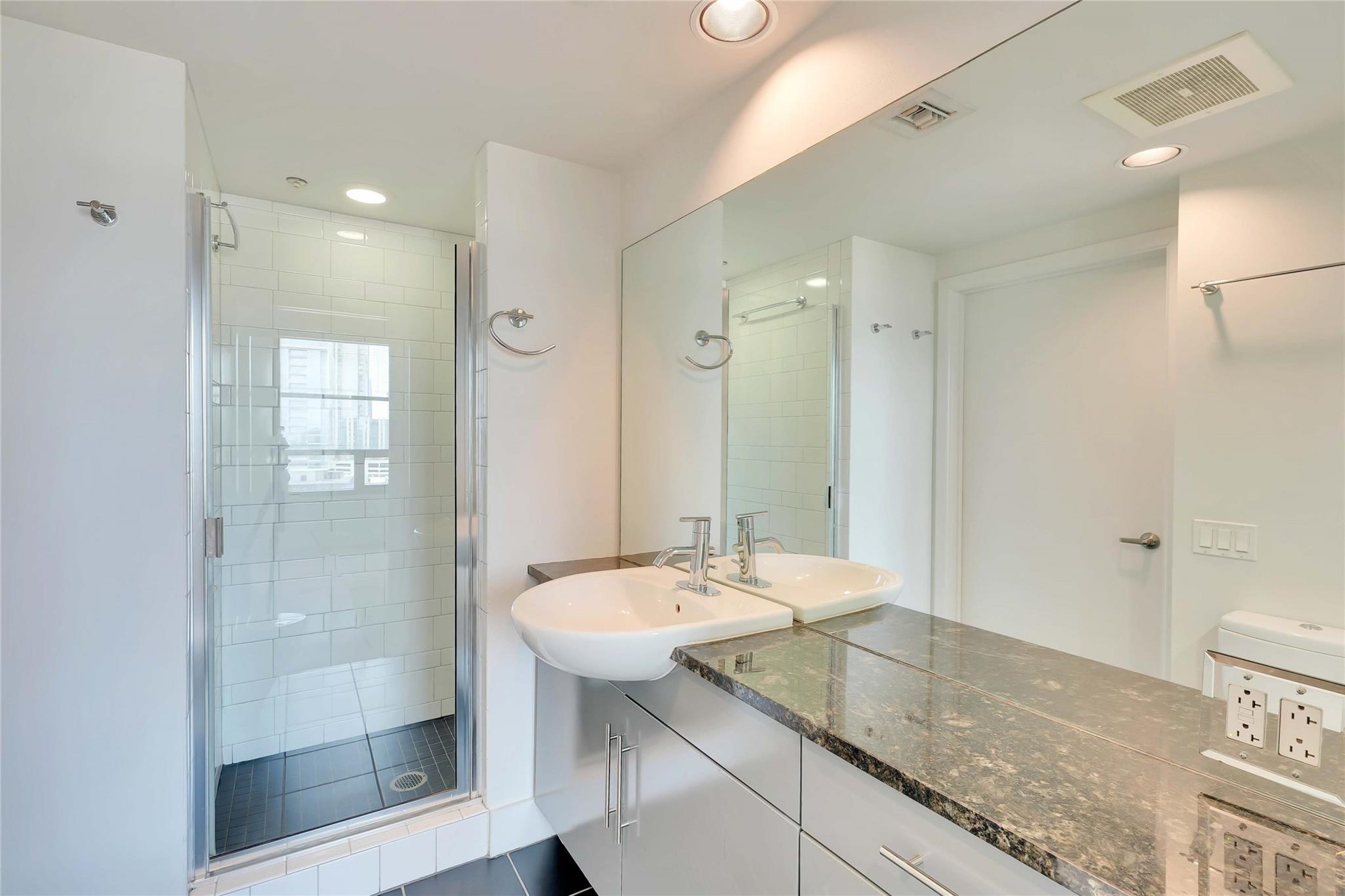 300 Bowie St #1502 Property Photo 12