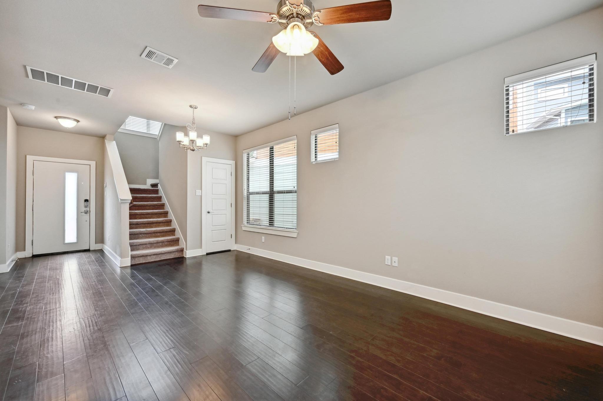 2021 Carlson Dr Property Photo 8