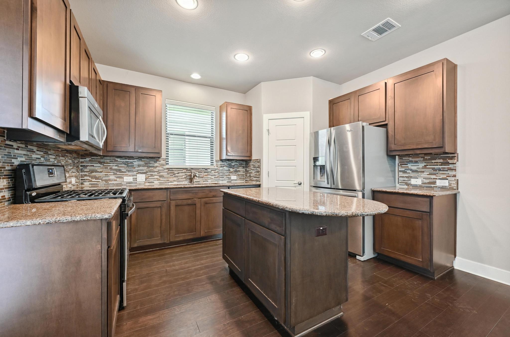 2021 Carlson Dr Property Photo 11