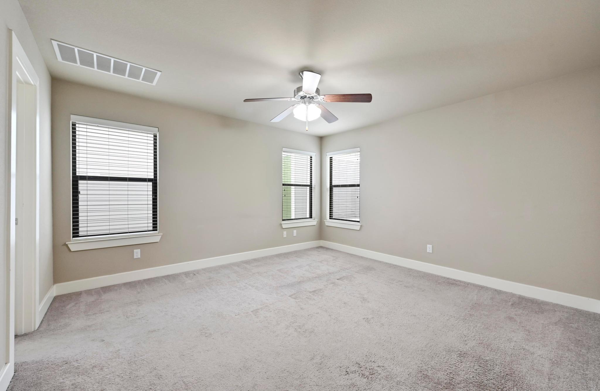 2021 Carlson Dr Property Photo 17