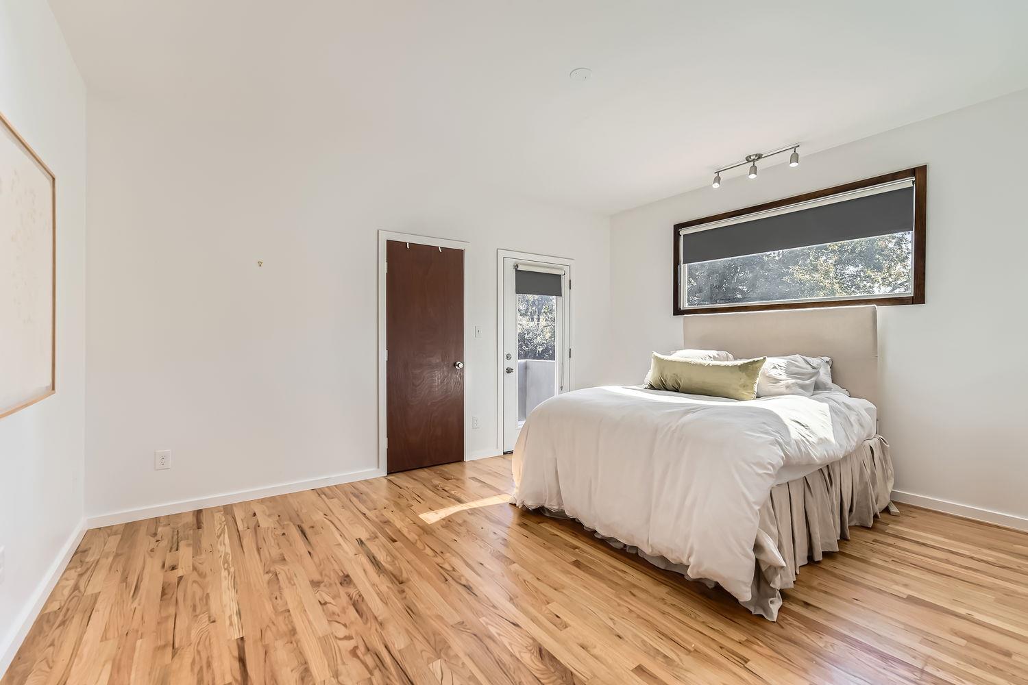 1600 Holly St Property Photo 12