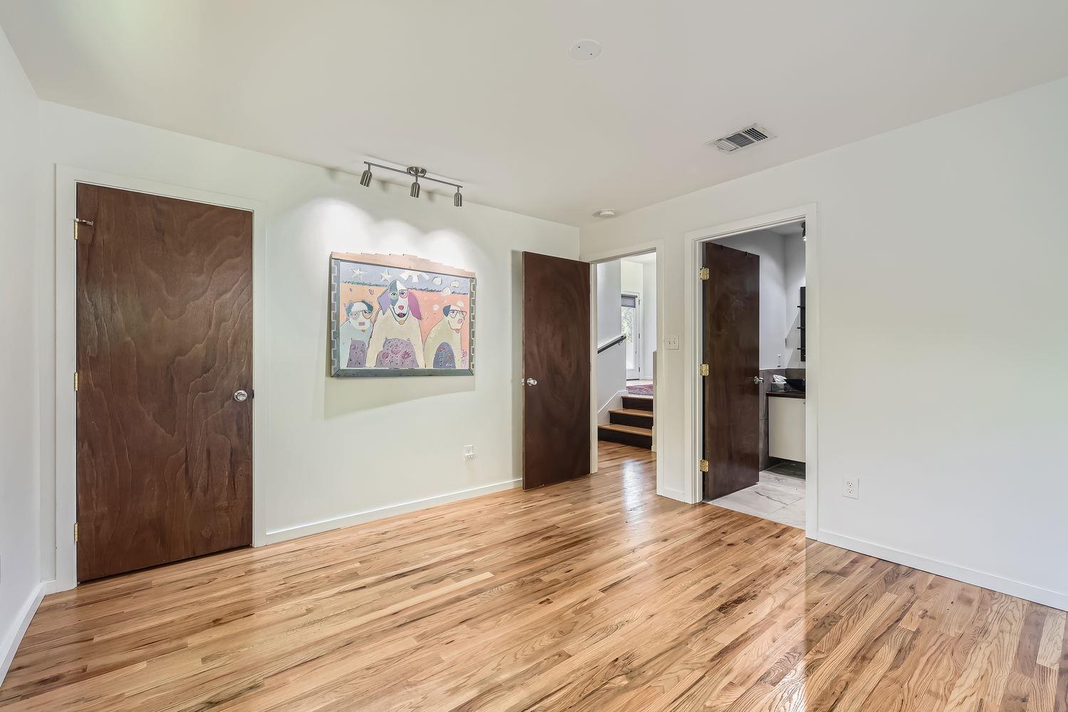 1600 Holly St Property Photo 14
