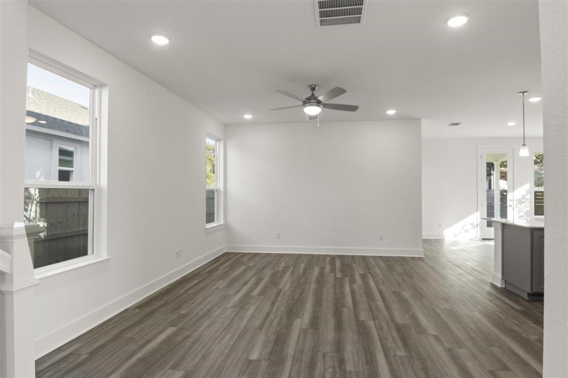 3822 Wild Olive Way Property Photo 7
