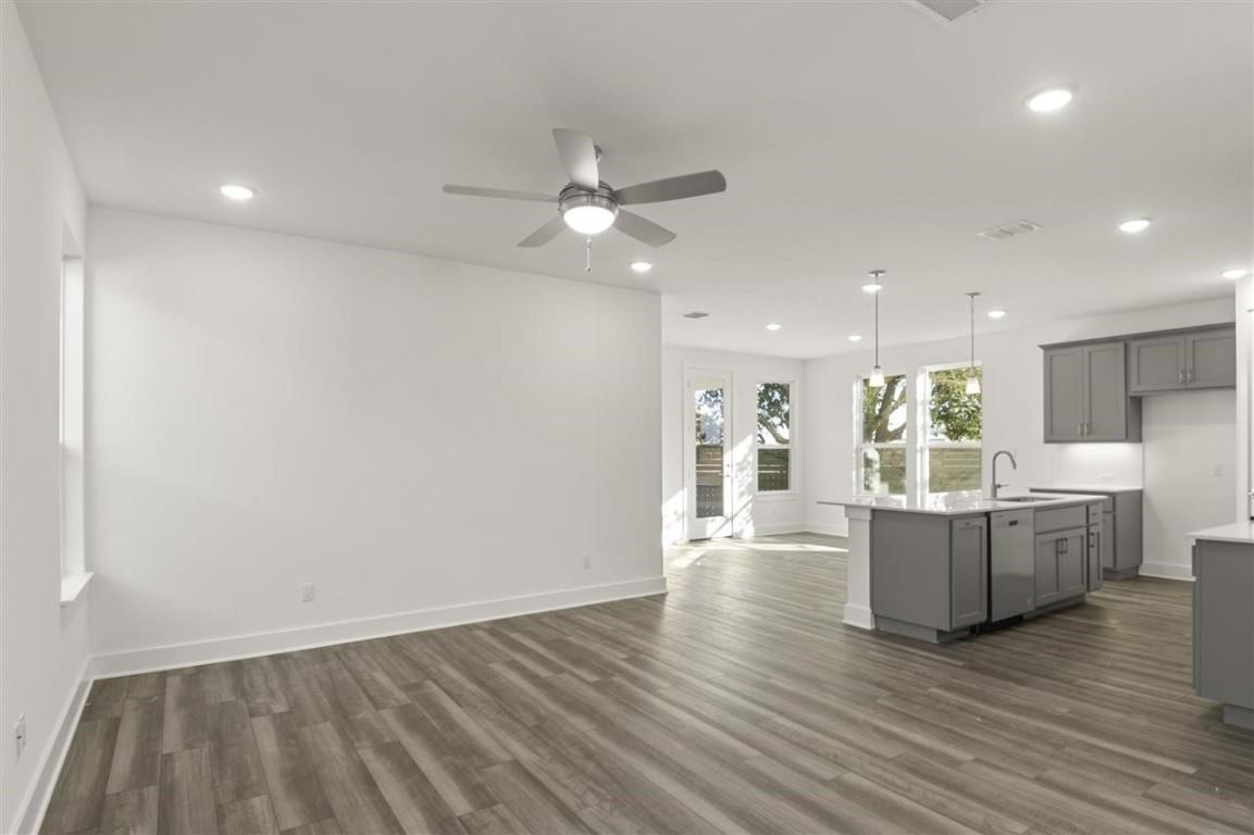 3822 Wild Olive Way Property Photo 8