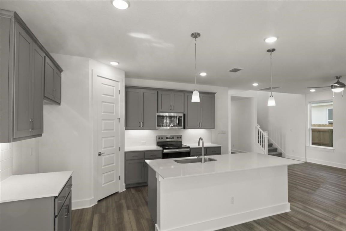 3822 Wild Olive Way Property Photo 12