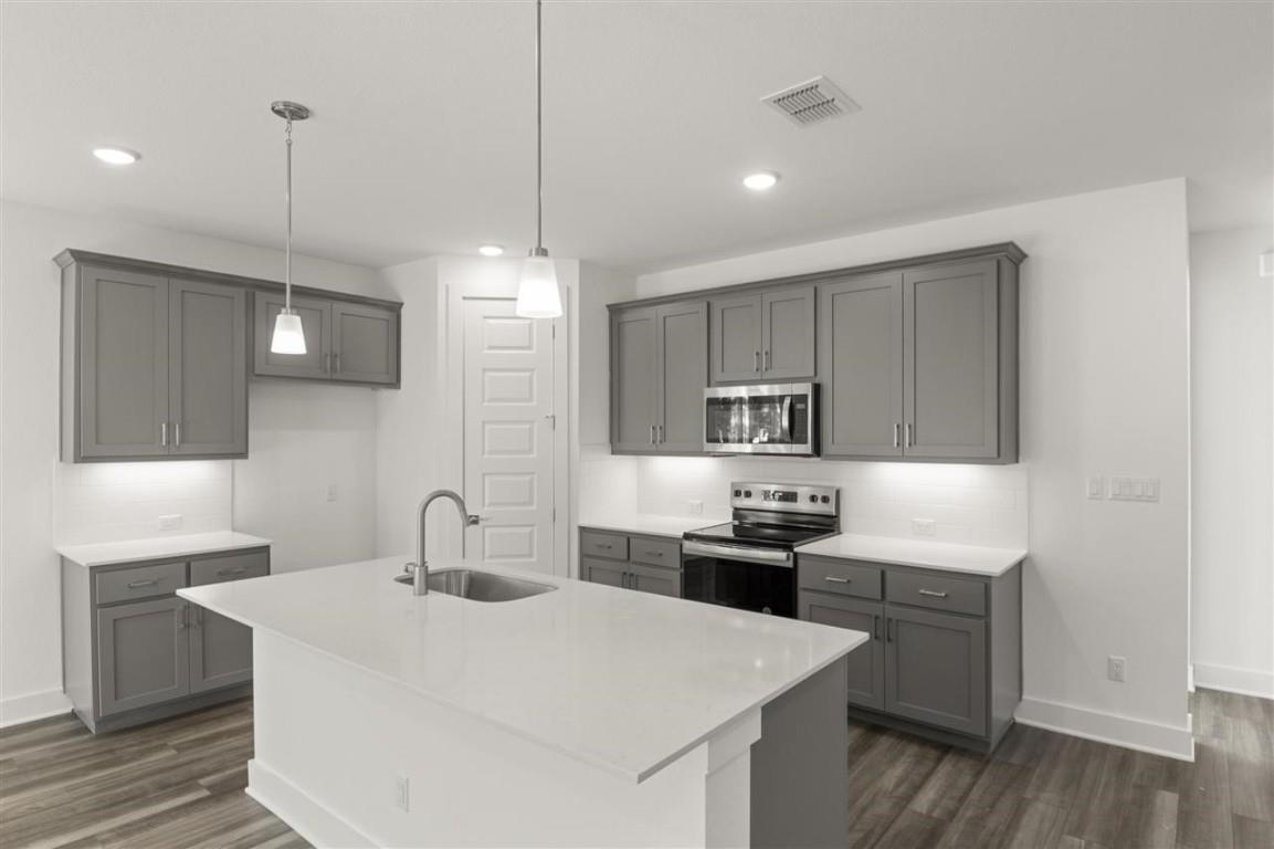 3822 Wild Olive Way Property Photo 15