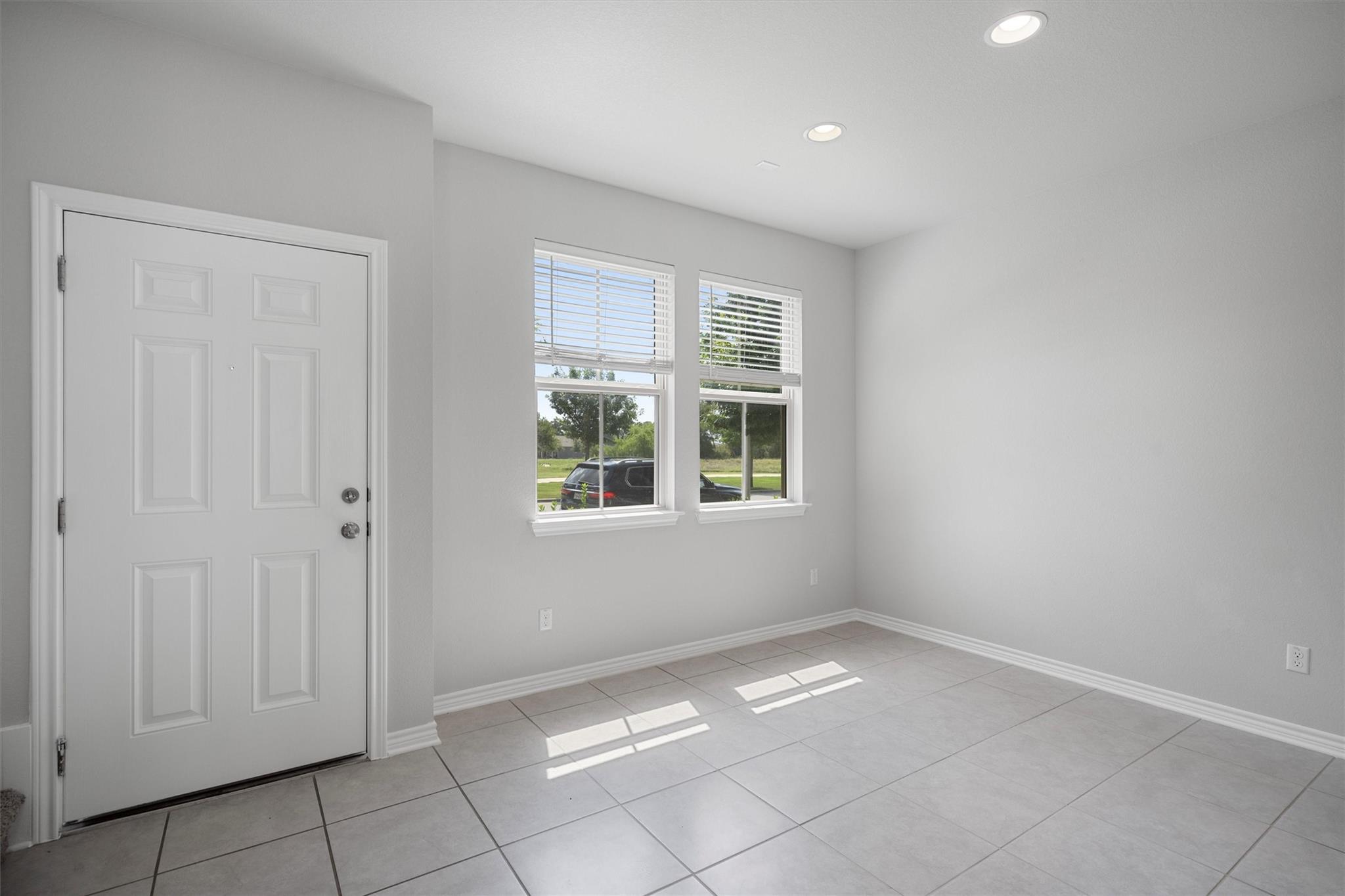 1805 Artesian Springs Xing Property Photo 5