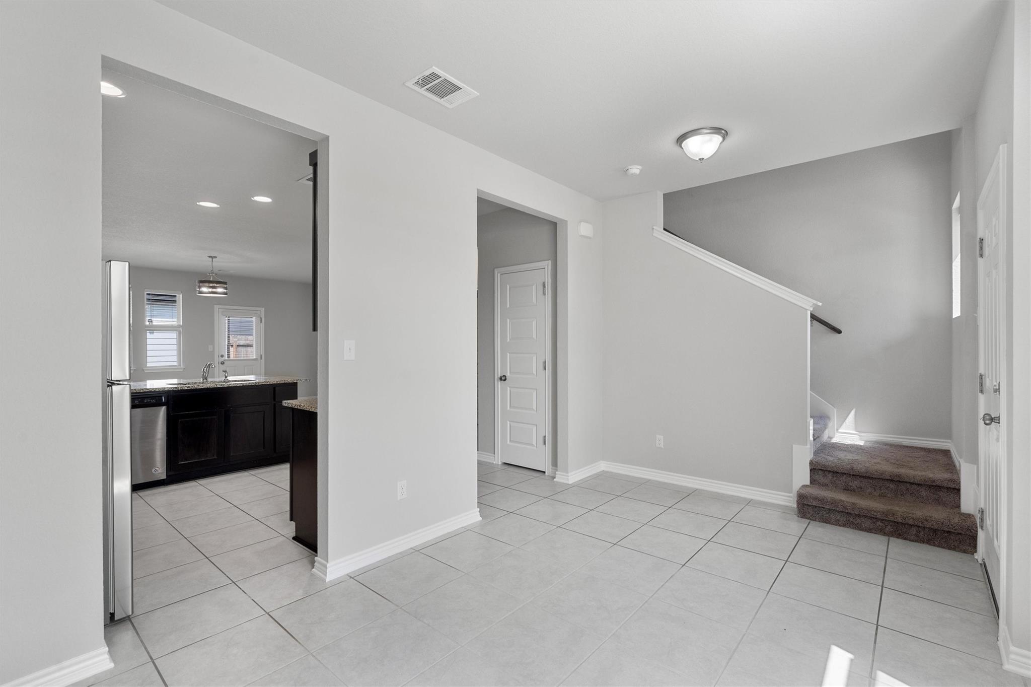 1805 Artesian Springs Xing Property Photo 6