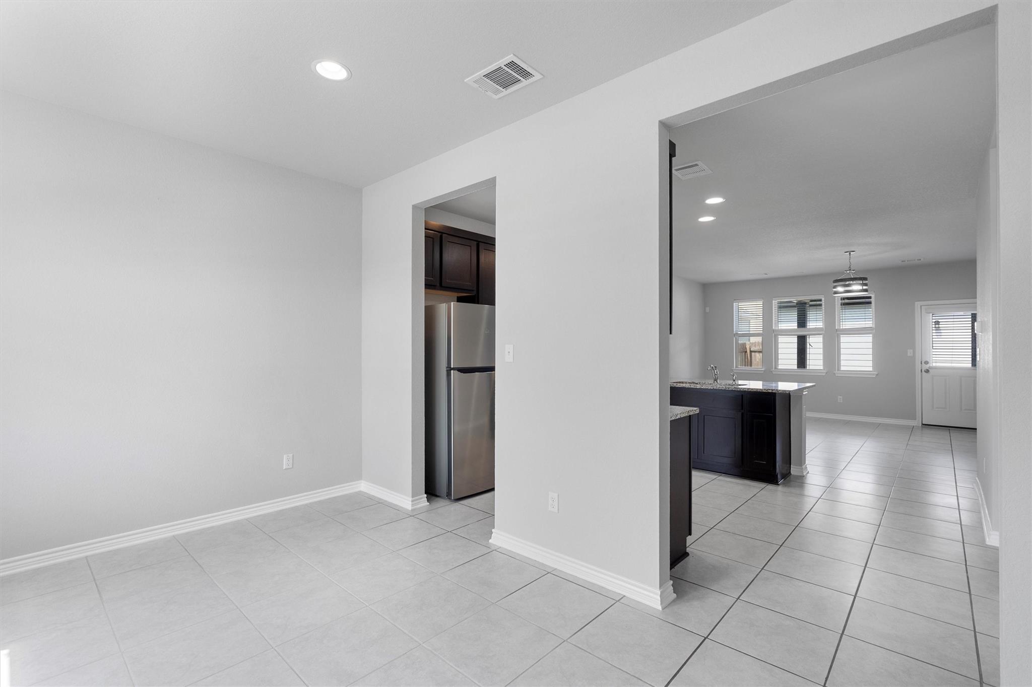 1805 Artesian Springs Xing Property Photo 7