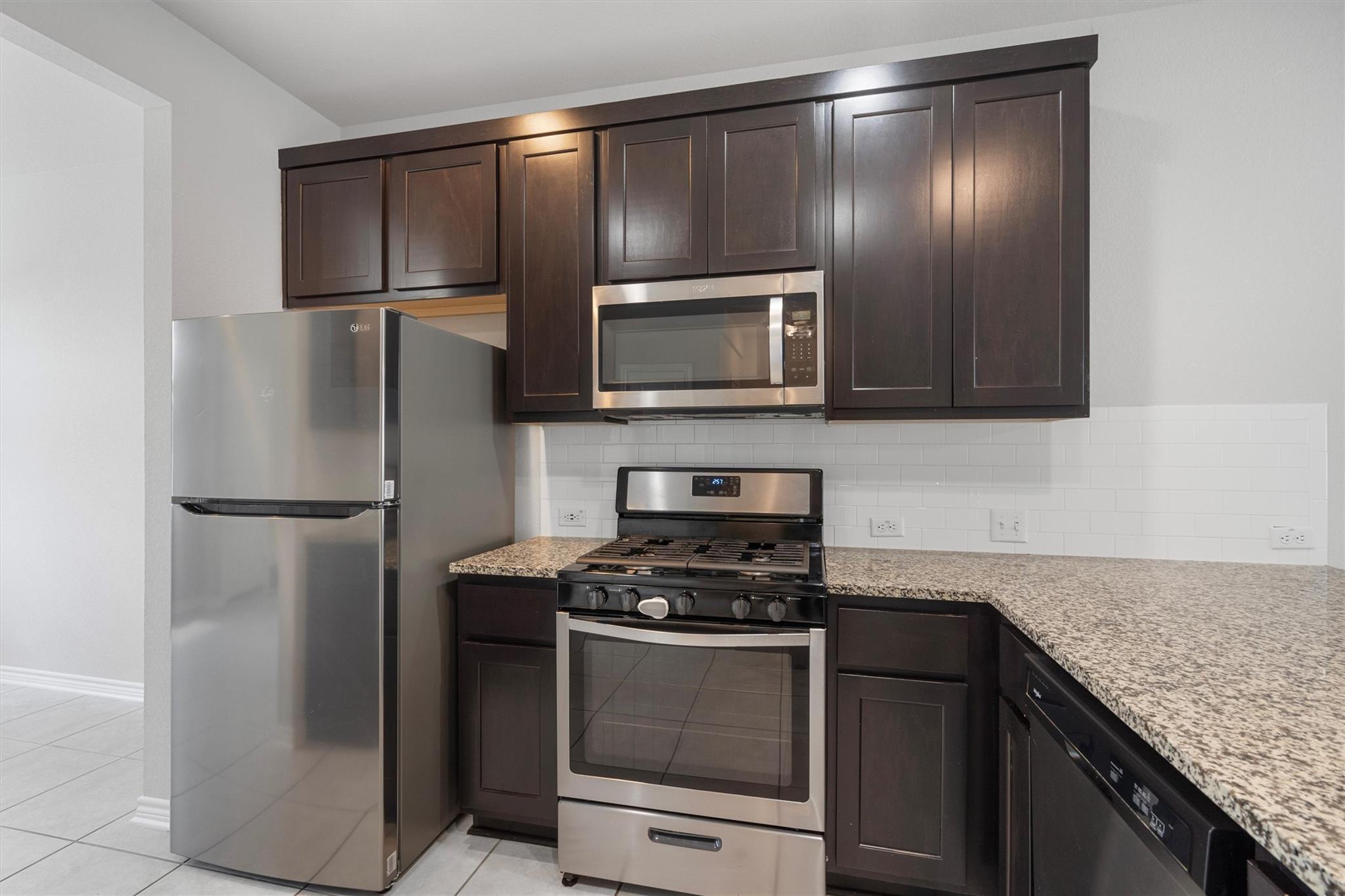 1805 Artesian Springs Xing Property Photo 14
