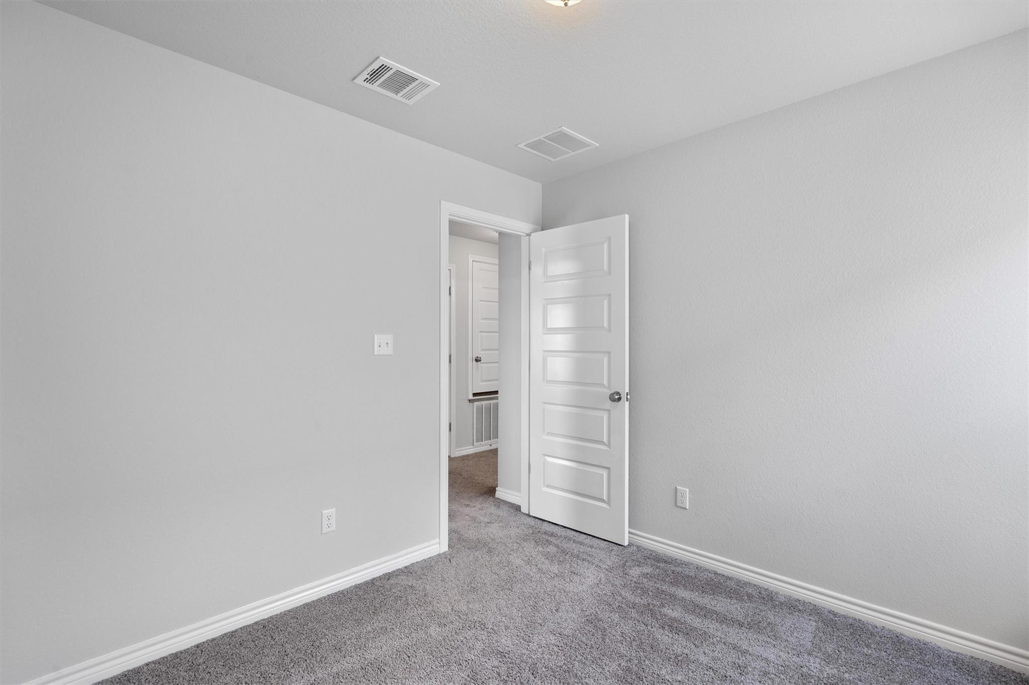 1805 Artesian Springs Xing Property Photo 21