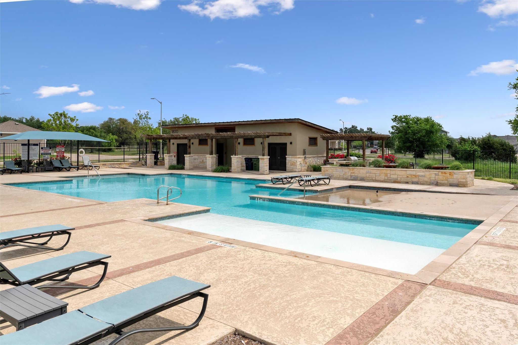 1805 Artesian Springs Xing Property Photo 35