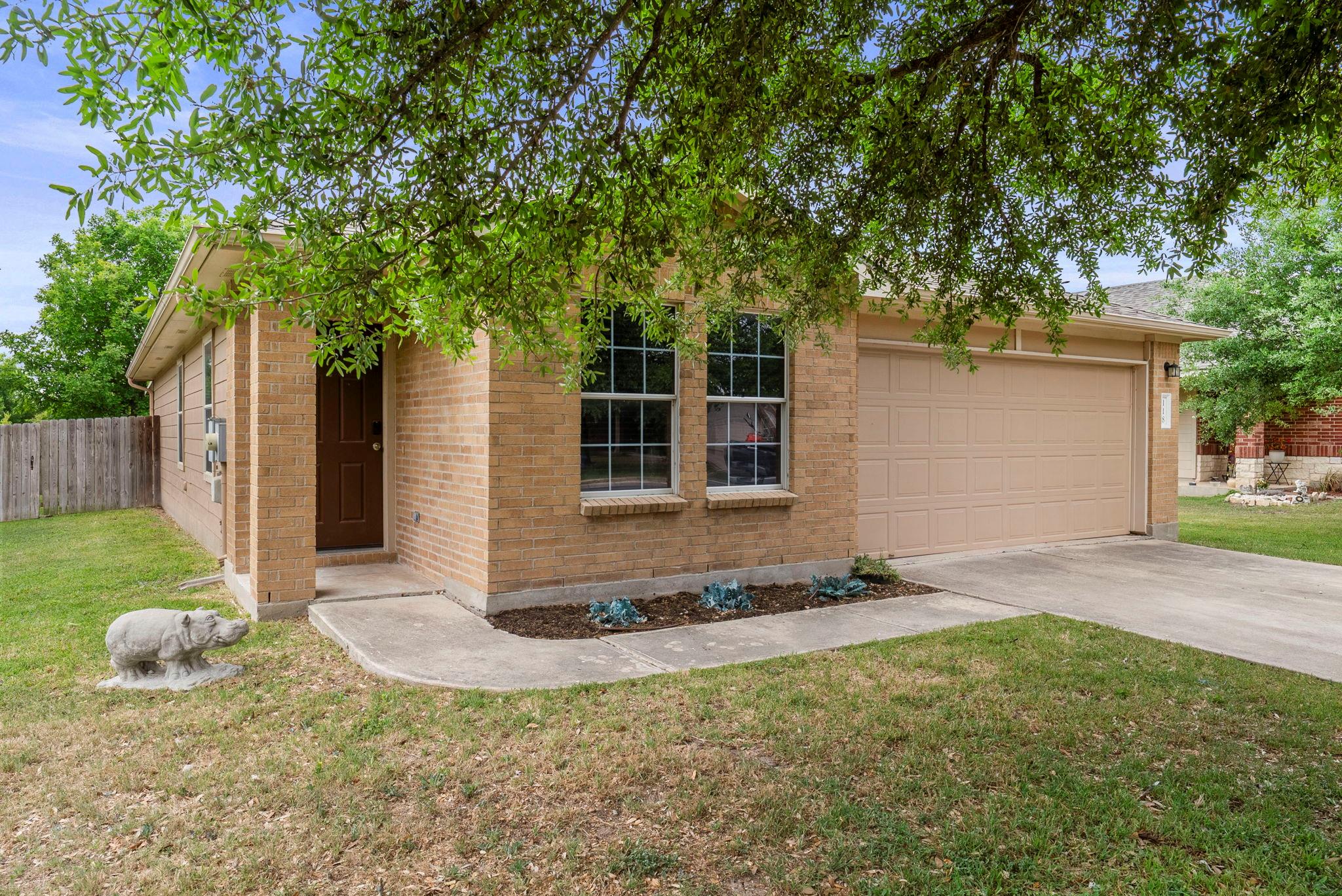118 Camellia Dr Property Photo 1