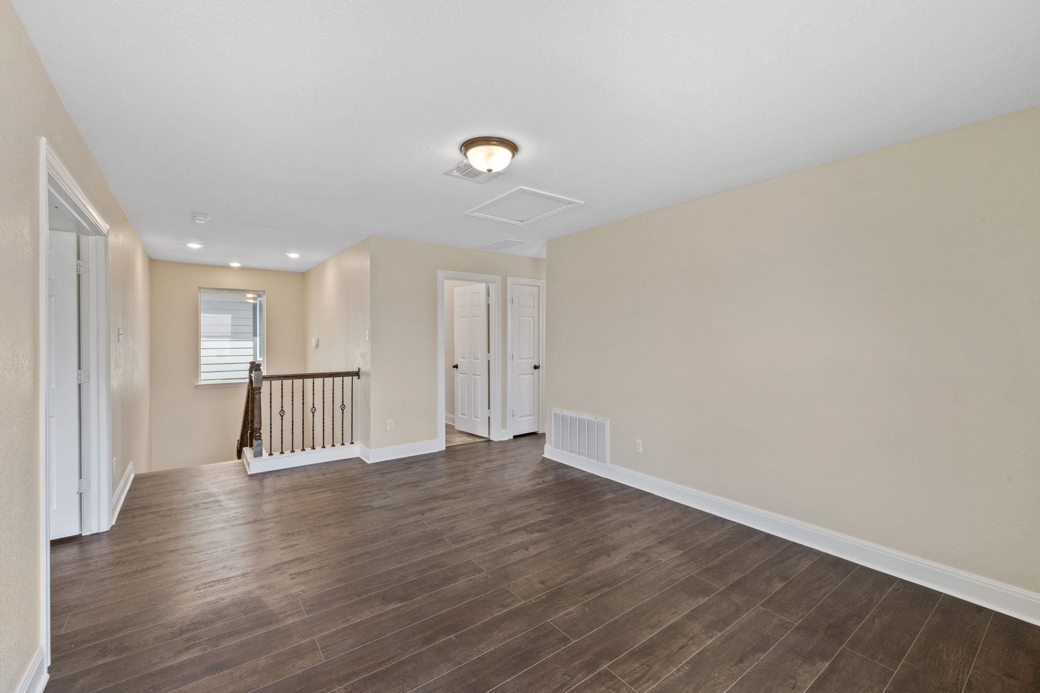 2950 E Old Settlers Blvd #11 Property Photo 15
