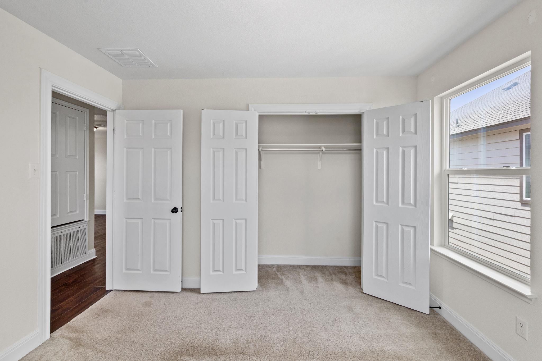 2950 E Old Settlers Blvd #11 Property Photo 19