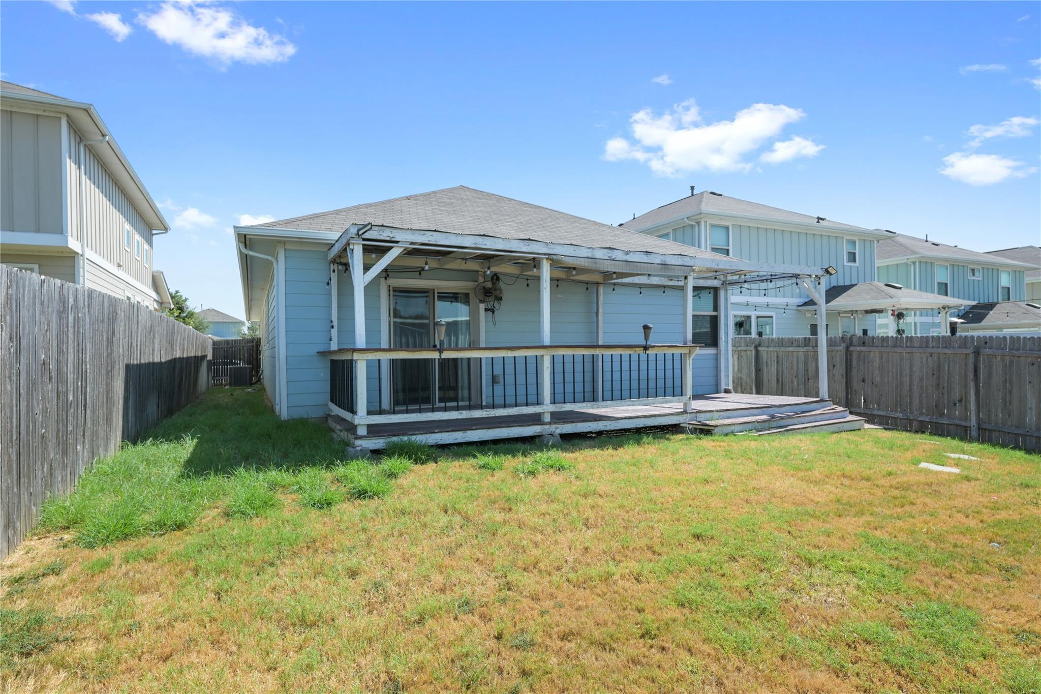 448 Triumph Rd Property Photo 22