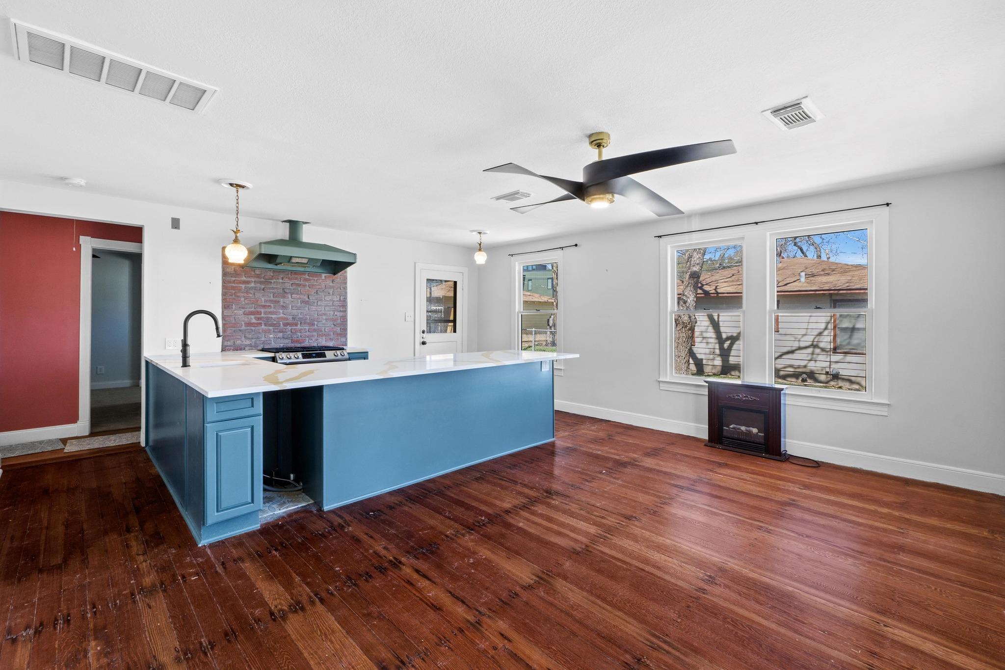 2702 S 2nd St #1 & 2 Property Photo 4