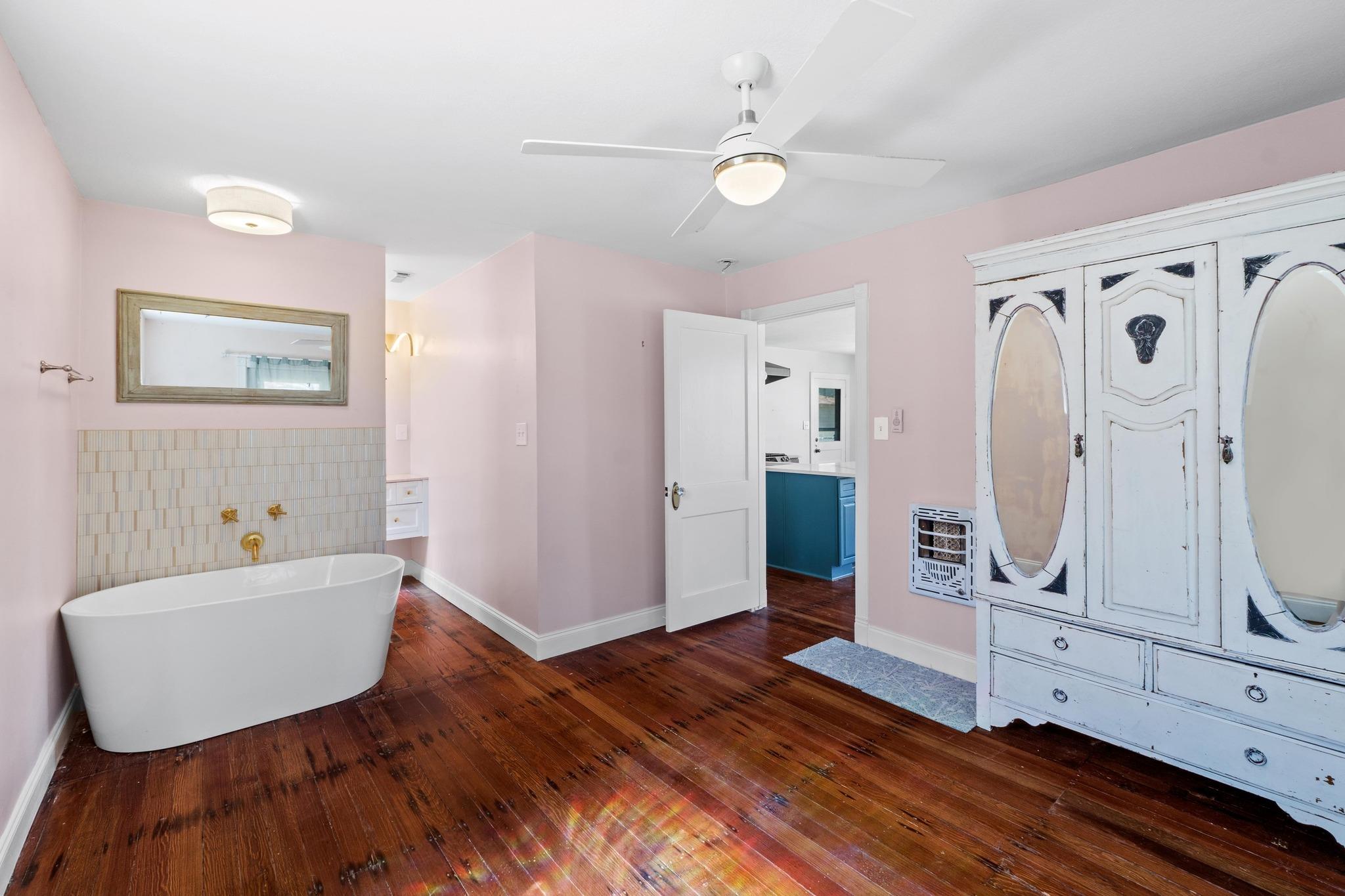 2702 S 2nd St #1 & 2 Property Photo 9