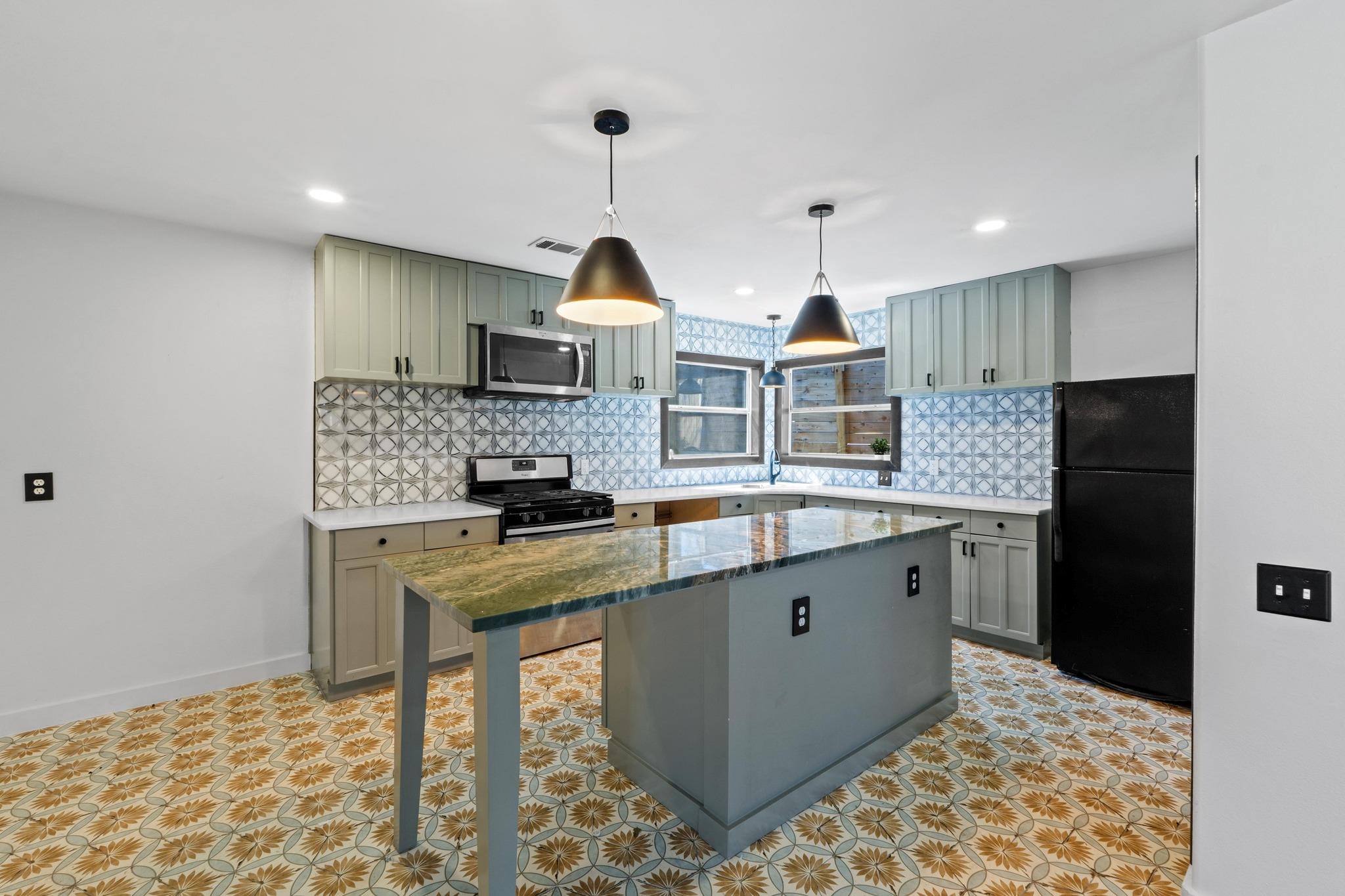 2702 S 2nd St #1 & 2 Property Photo 21