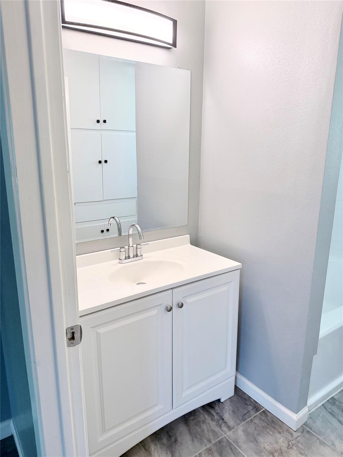 10700 Plains Trl Property Photo 10