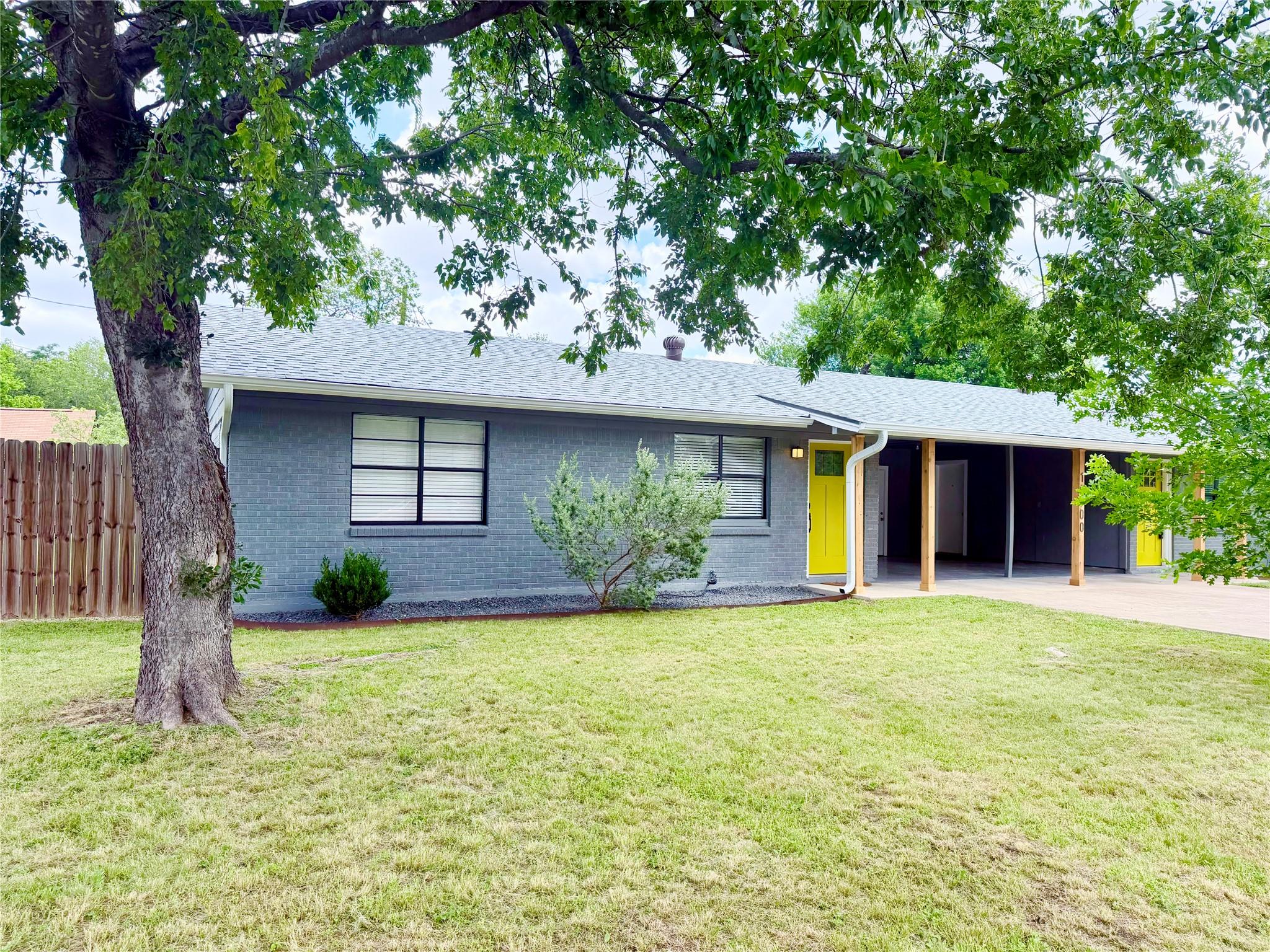 10700 Plains Trl Property Photo 18