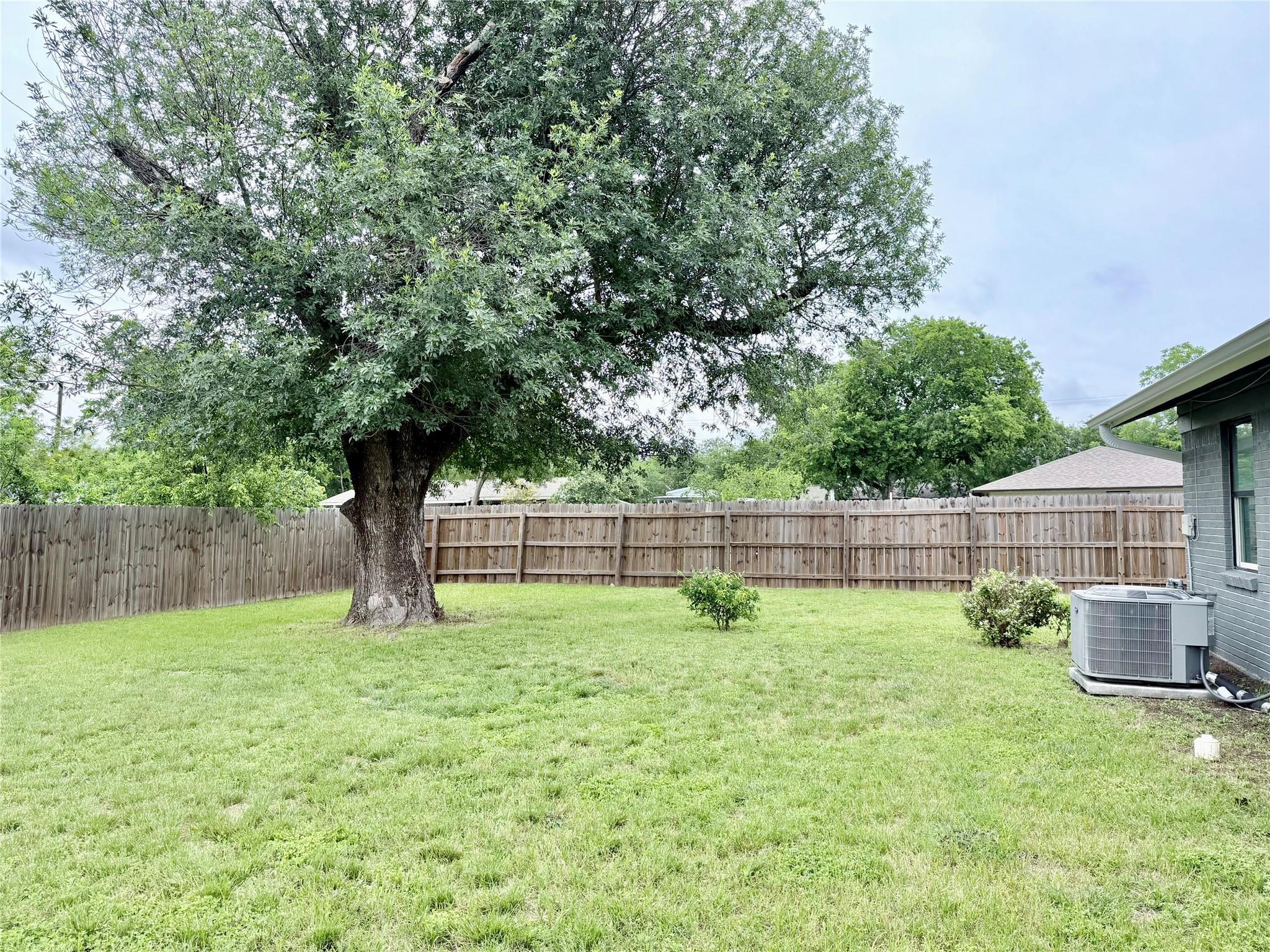 10700 Plains Trl Property Photo 24