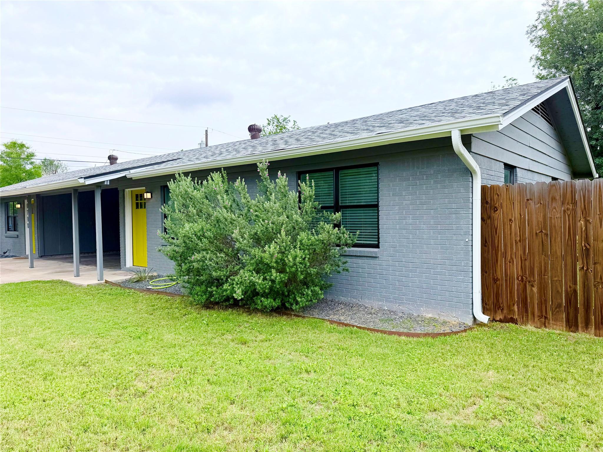 10700 Plains Trl Property Photo 31