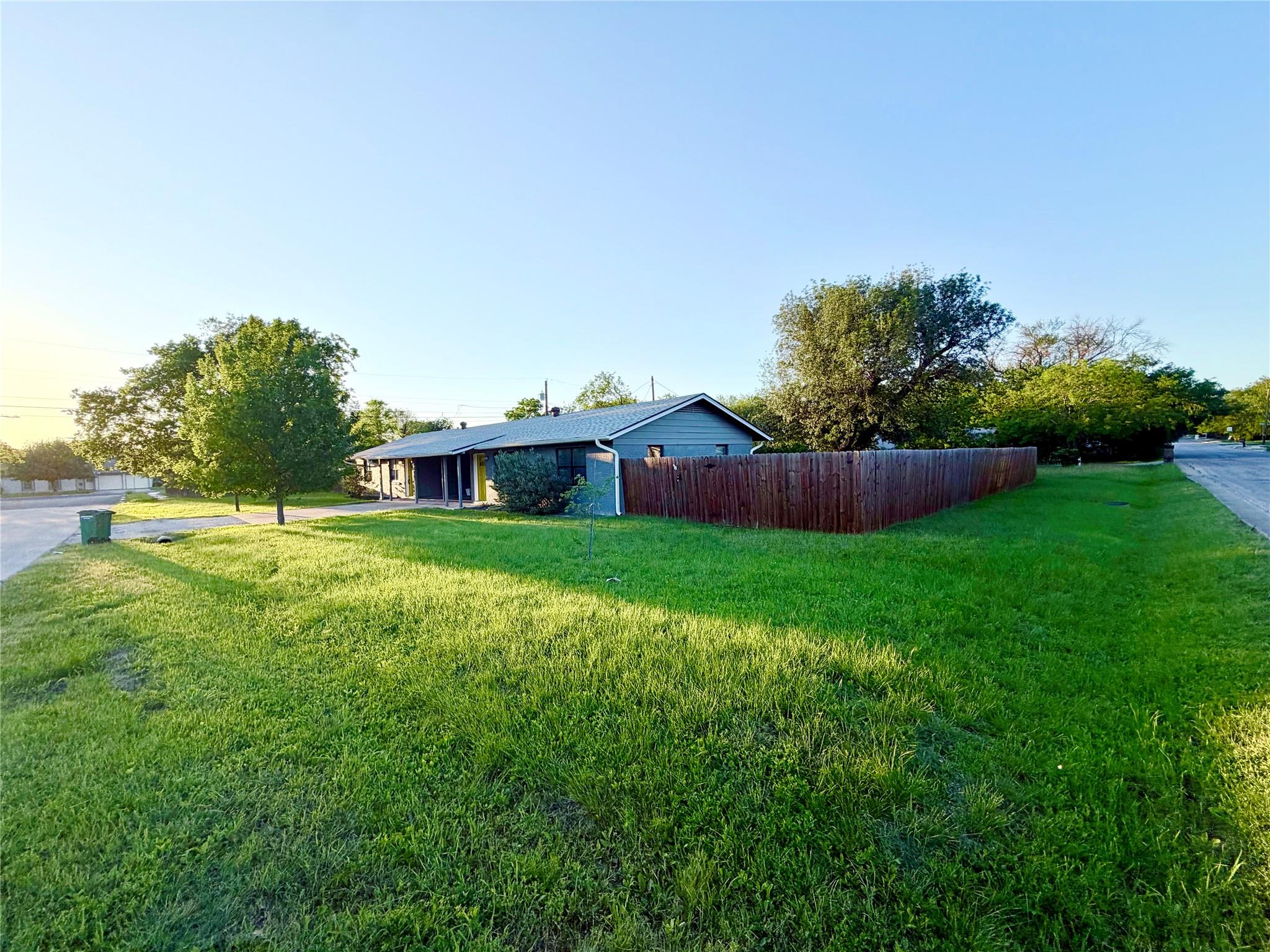 10700 Plains Trl Property Photo 32