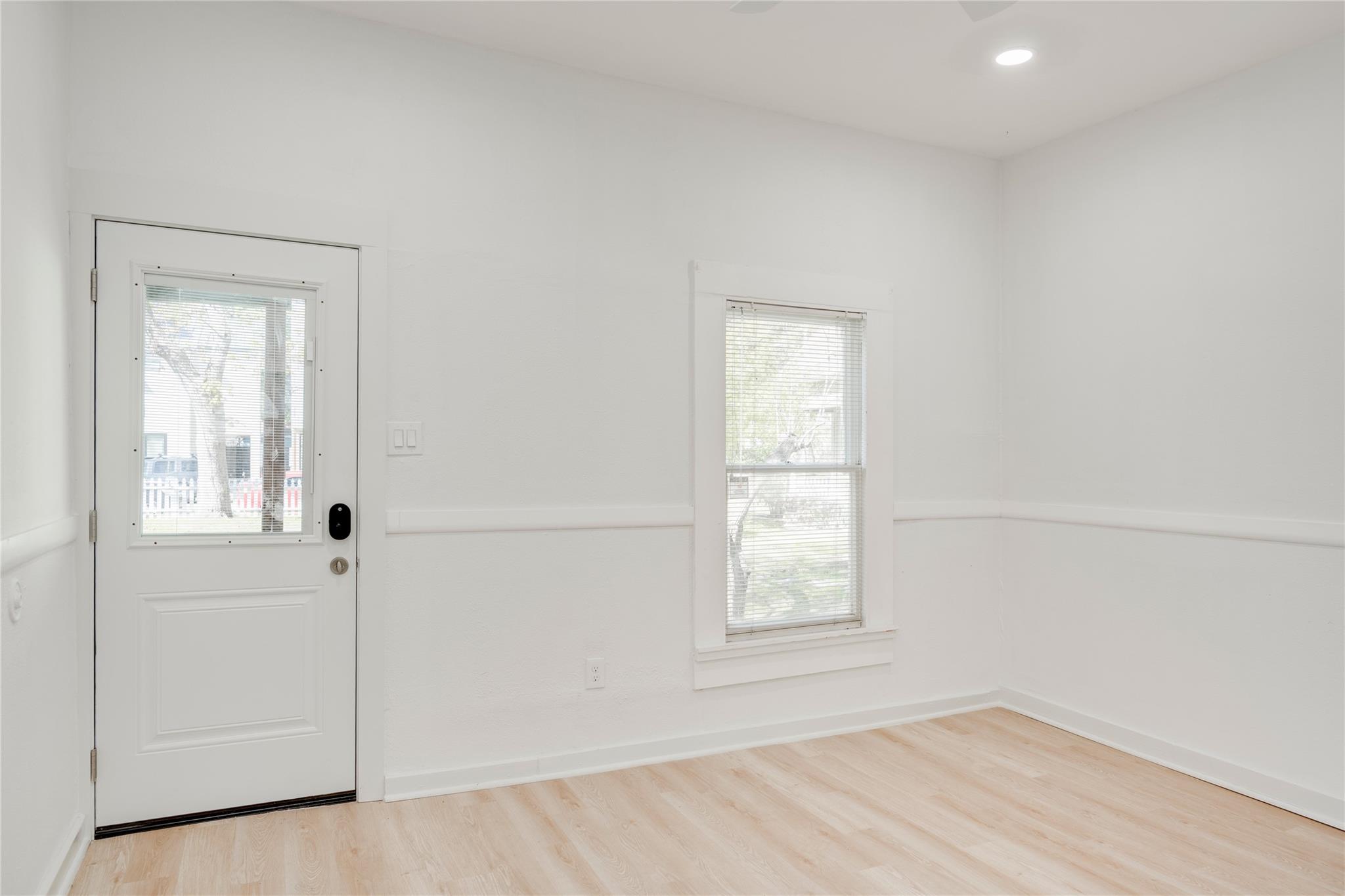 81 San Marcos St #b Property Photo 3