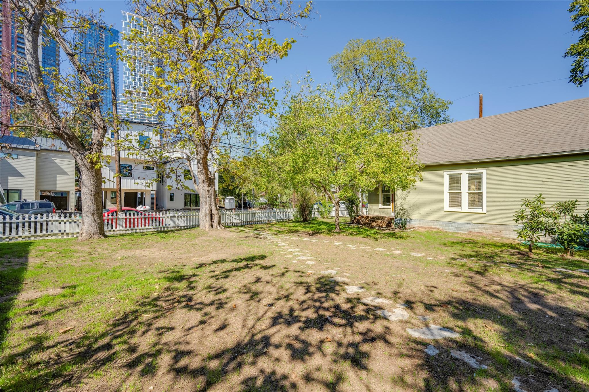 81 San Marcos St #b Property Photo 23