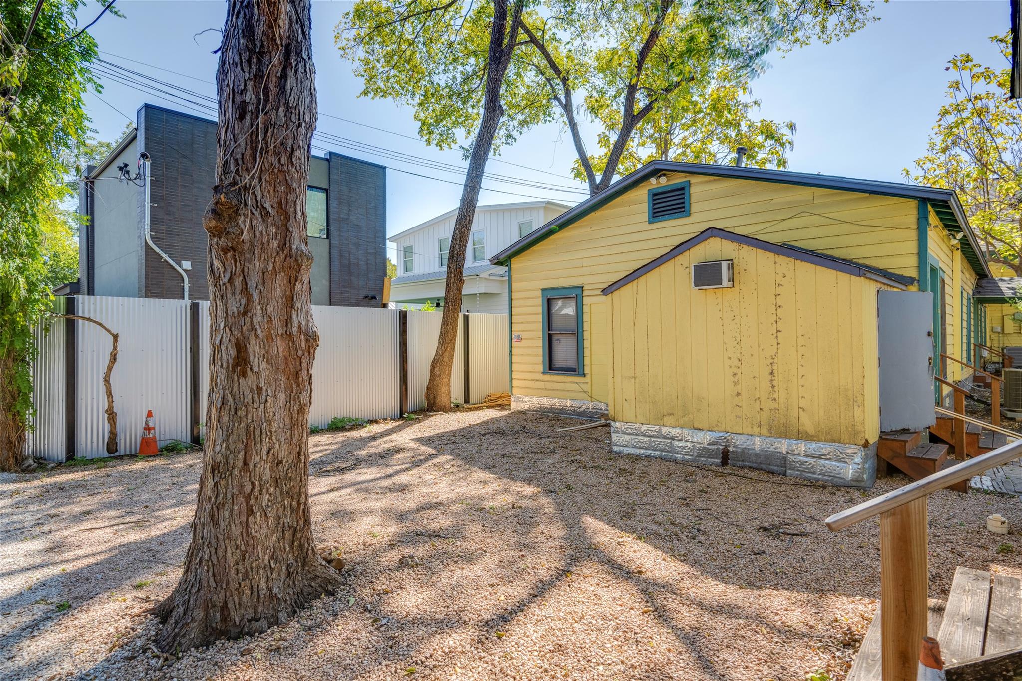 81 San Marcos St #b Property Photo 32