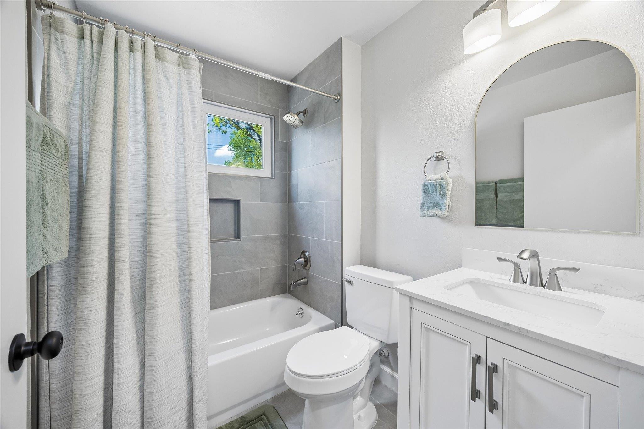 511 Arbor Ln Property Photo 10