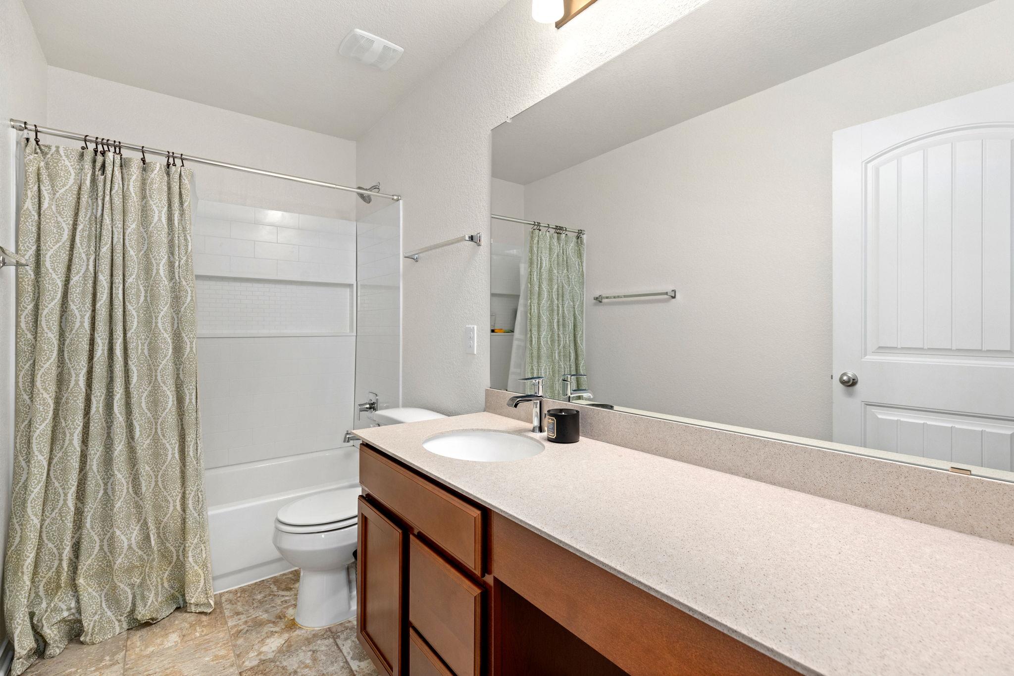 121 Schuylerville Dr Property Photo 19