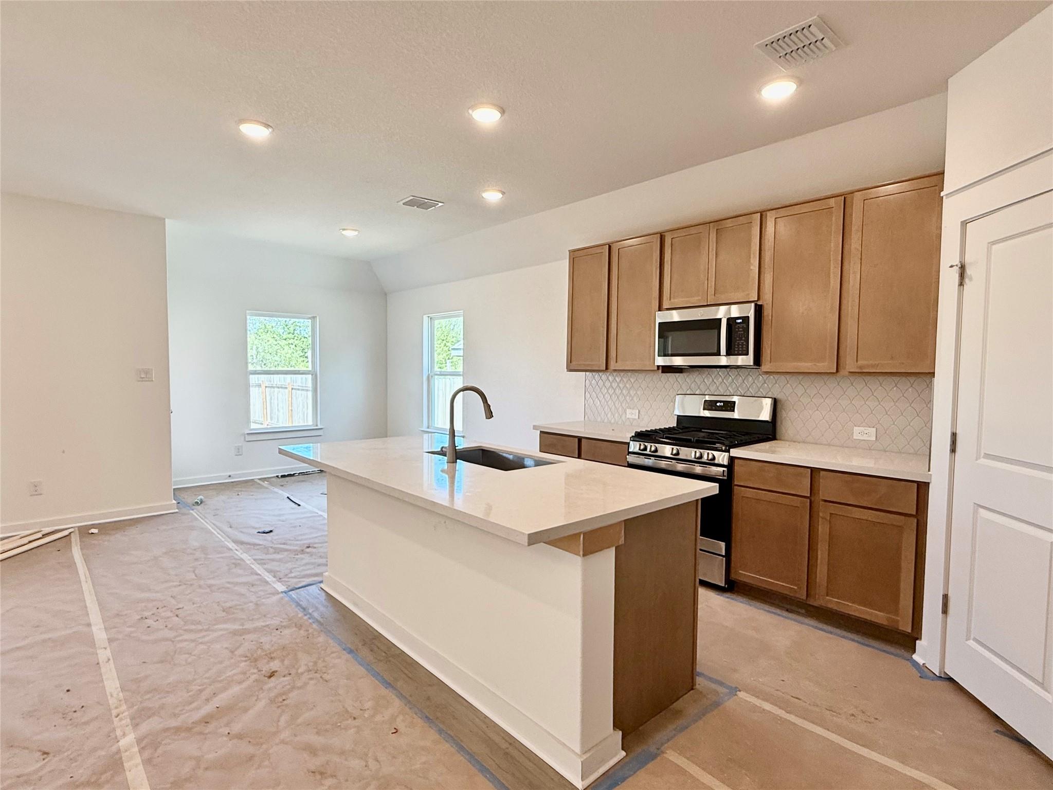 14216 Grassley Trl Property Photo 3