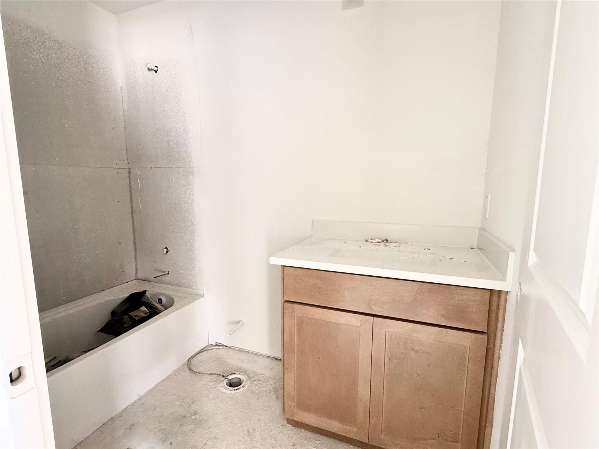14216 Grassley Trl Property Photo 7
